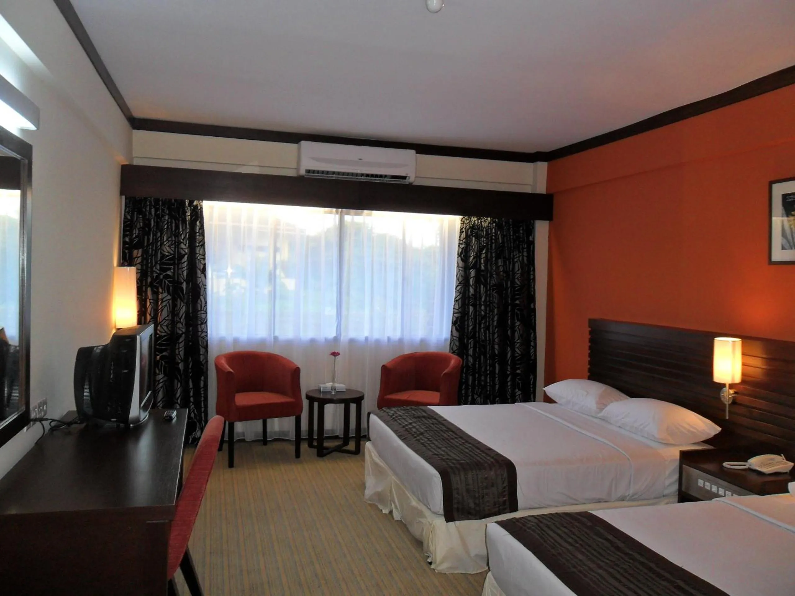 Photo of the whole room, Bed in Hotel Seri Malaysia Kangar