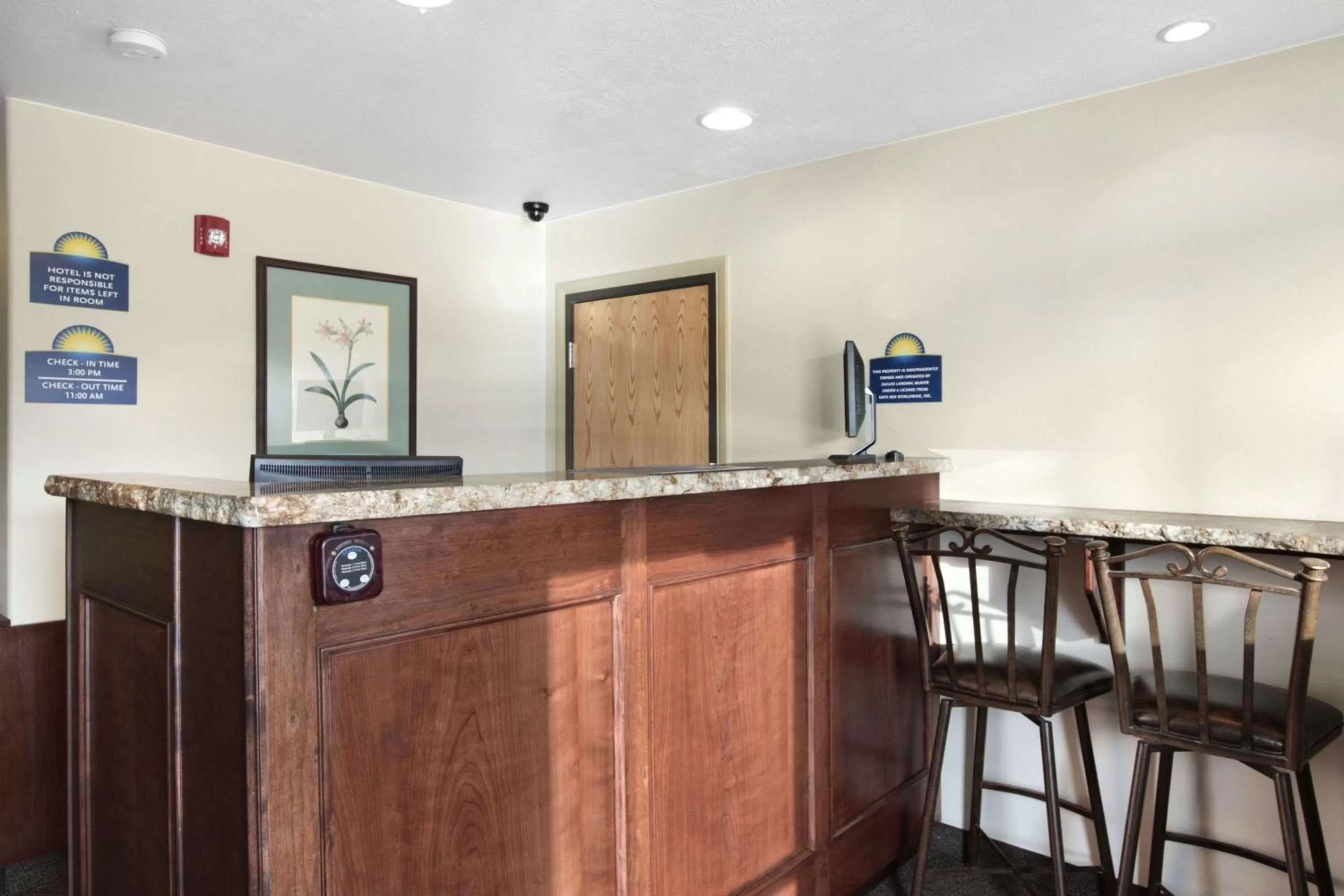 Lobby or reception in Days Inn by Wyndham Beaver