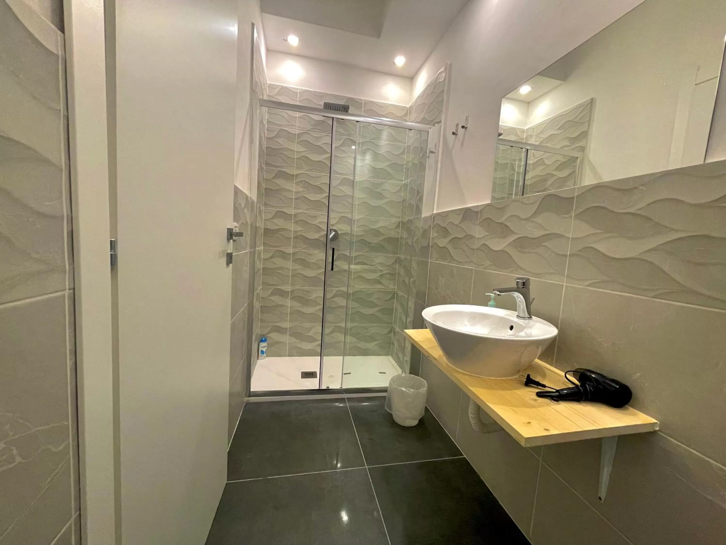 Shower in B&B La Fenice