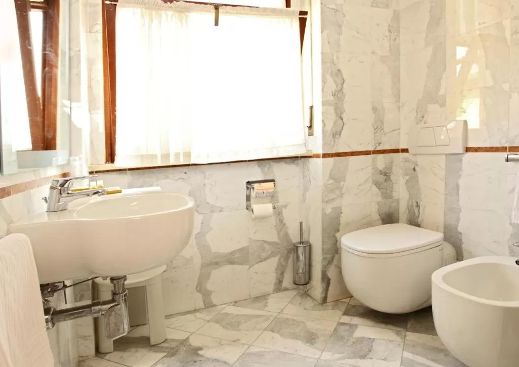 Bathroom in Grand Hotel Duomo
