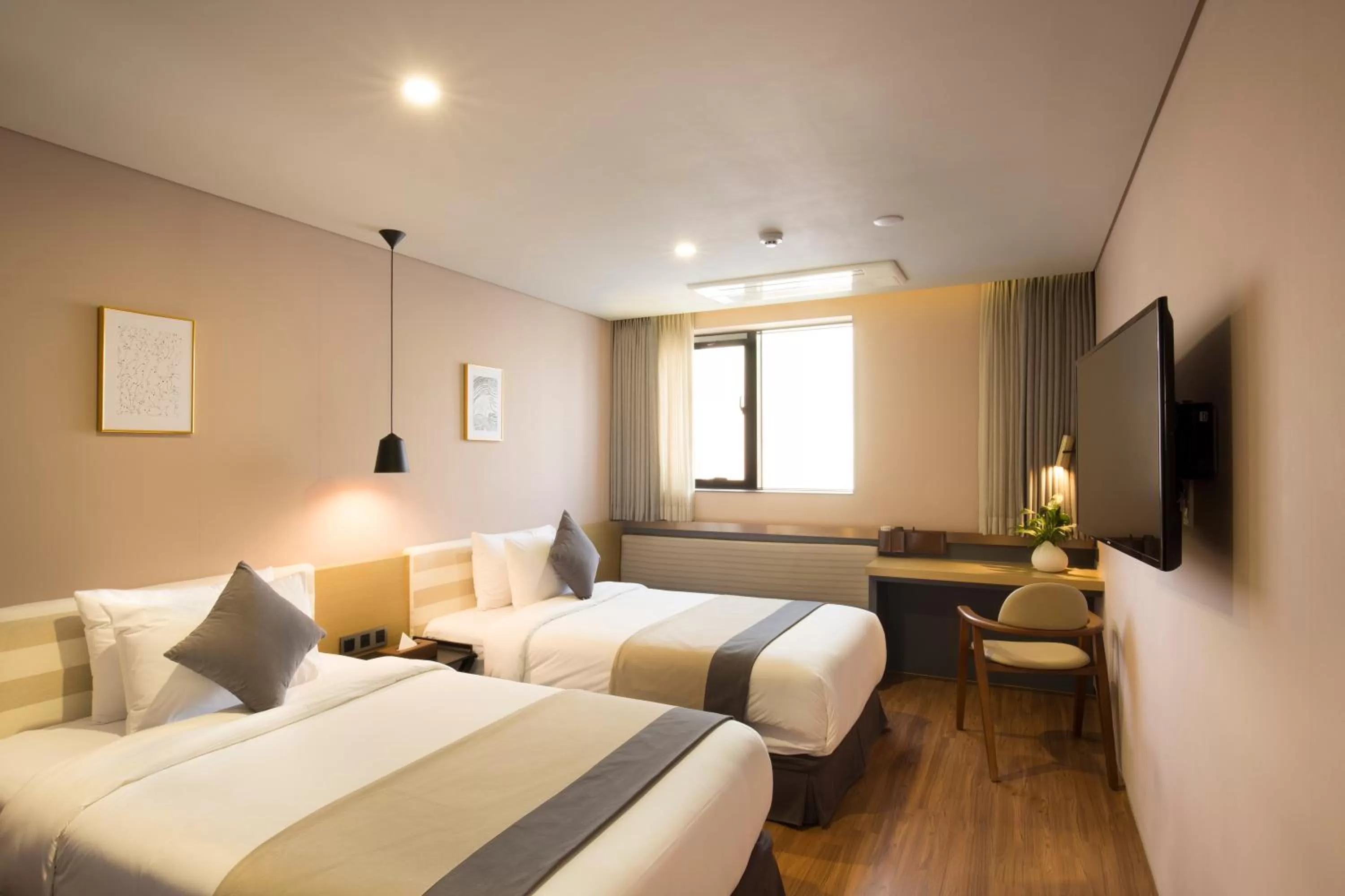 Bed in Bay Hound Hotel