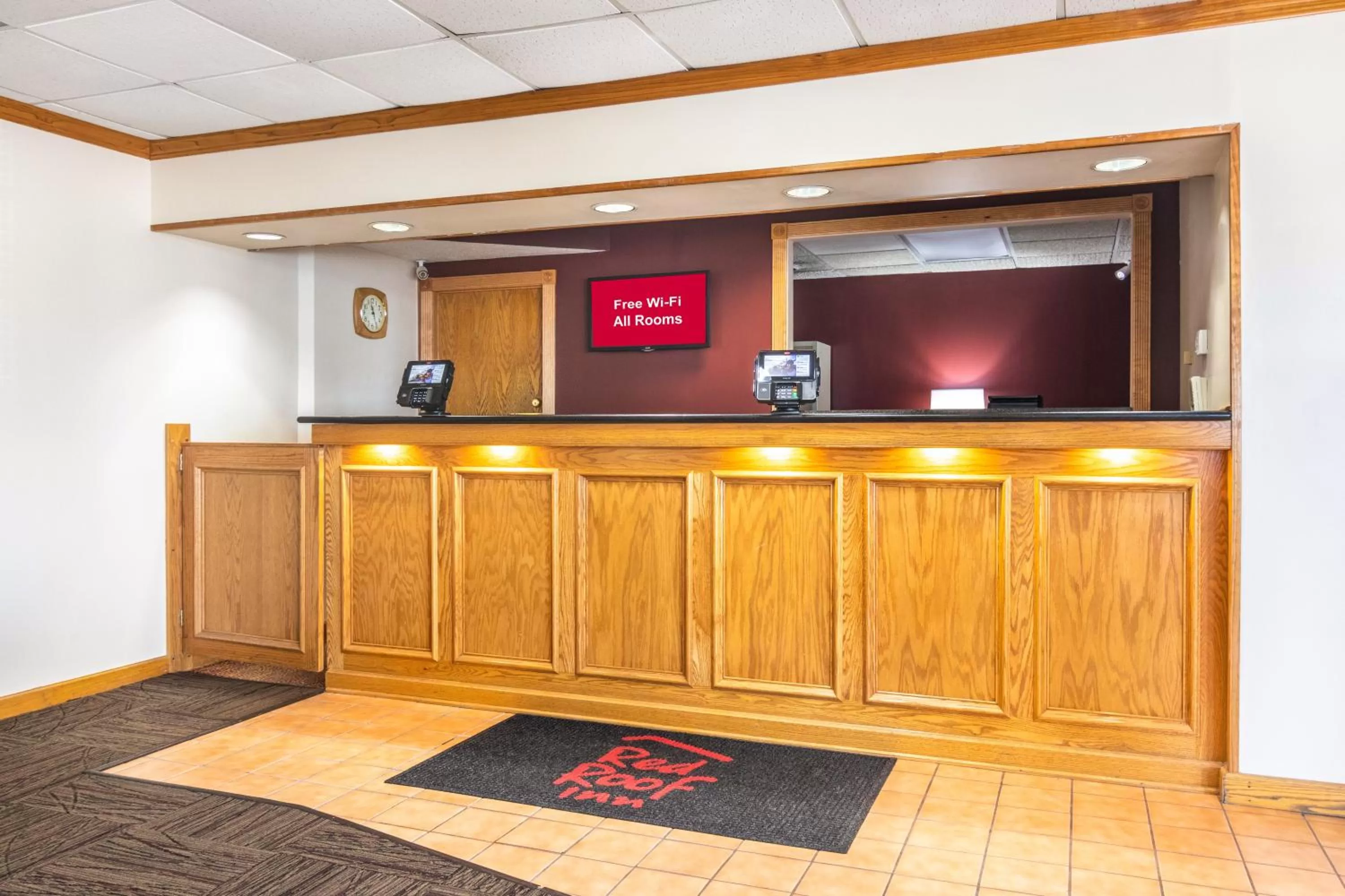 Lobby or reception in Red Roof Inn Ashtabula - Austinburg