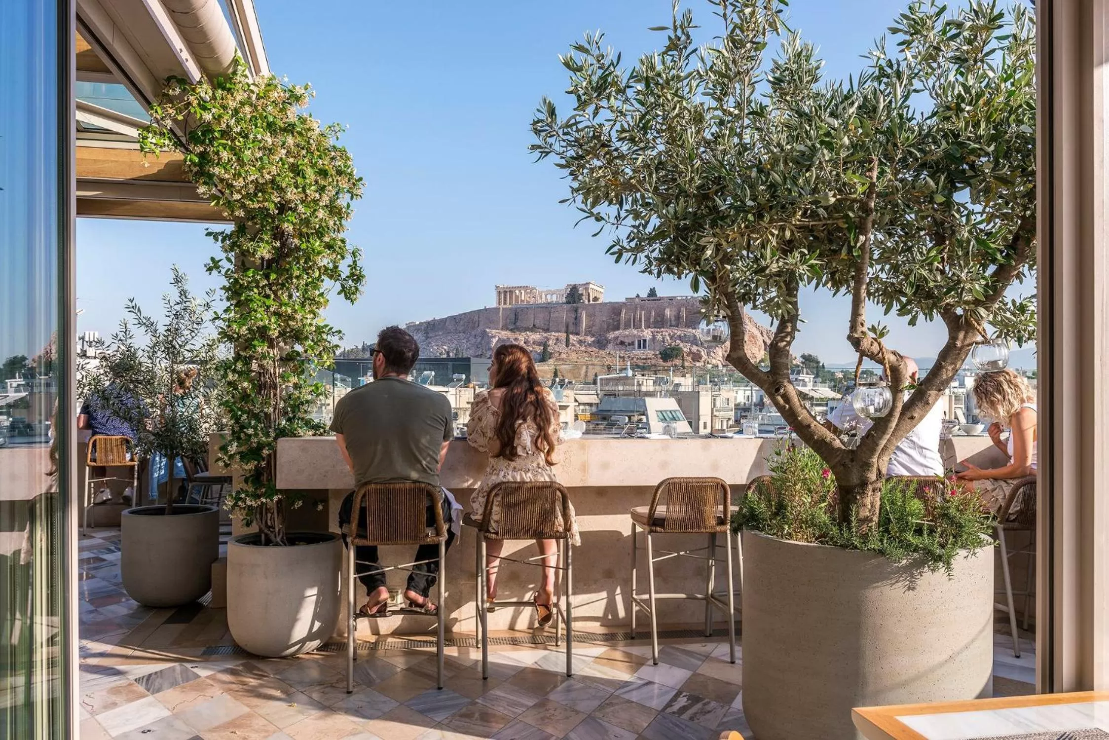 Restaurant/places to eat in Niche Hotel Athens