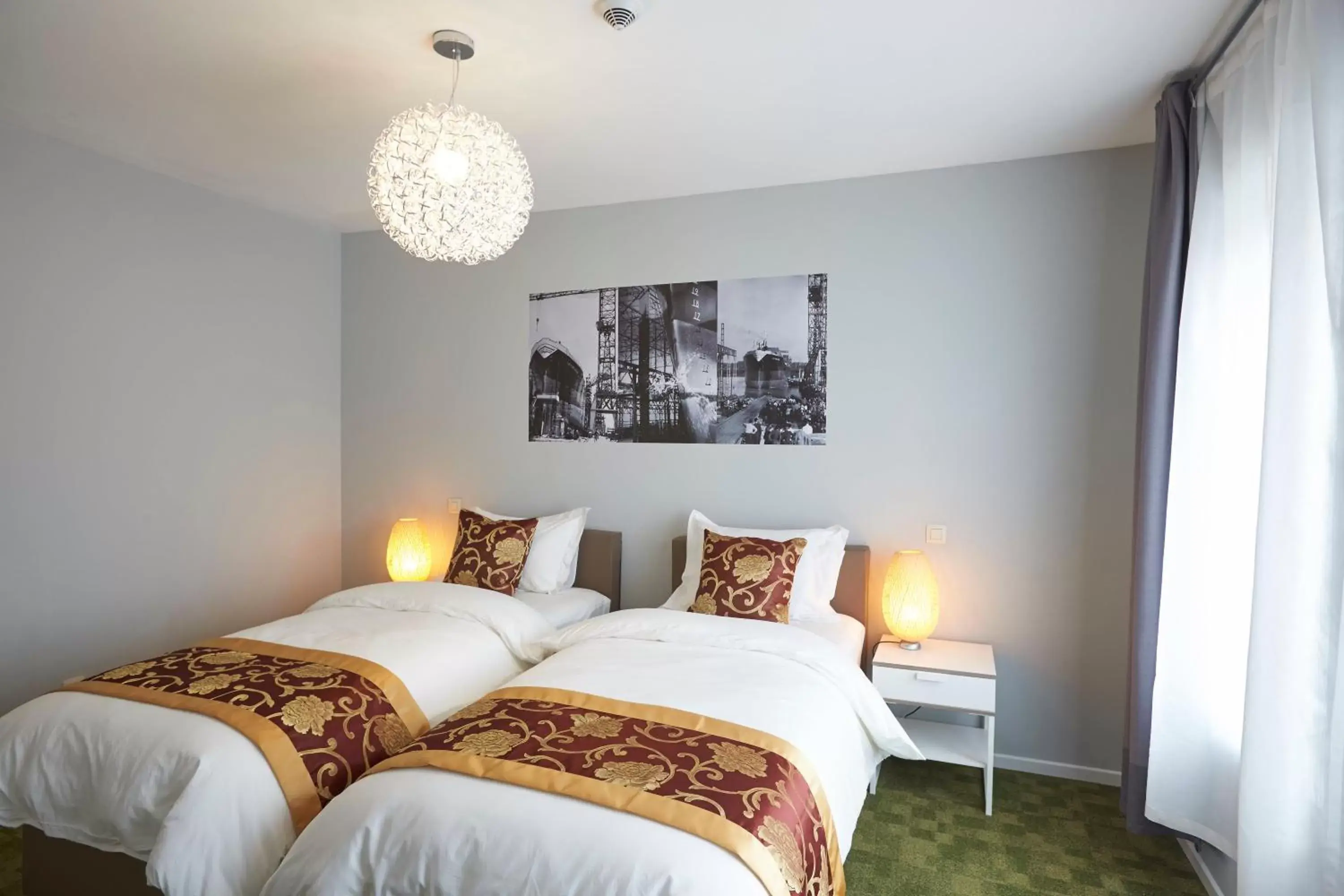 Standard Twin Room in Munal Hotel Temse Standard Twin Room in Munal Hotel Temse