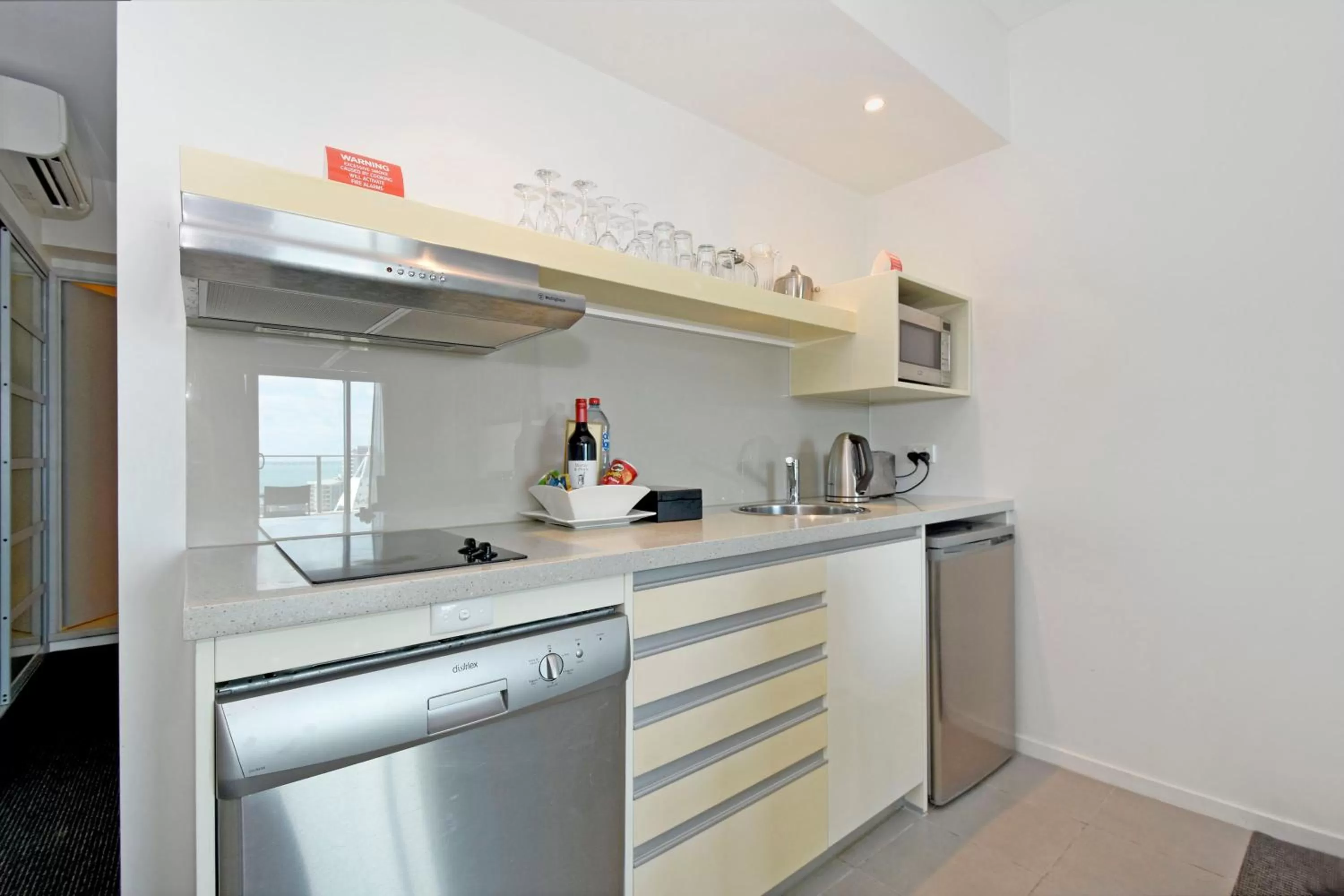 Kitchen or kitchenette in Mantra Pandanas