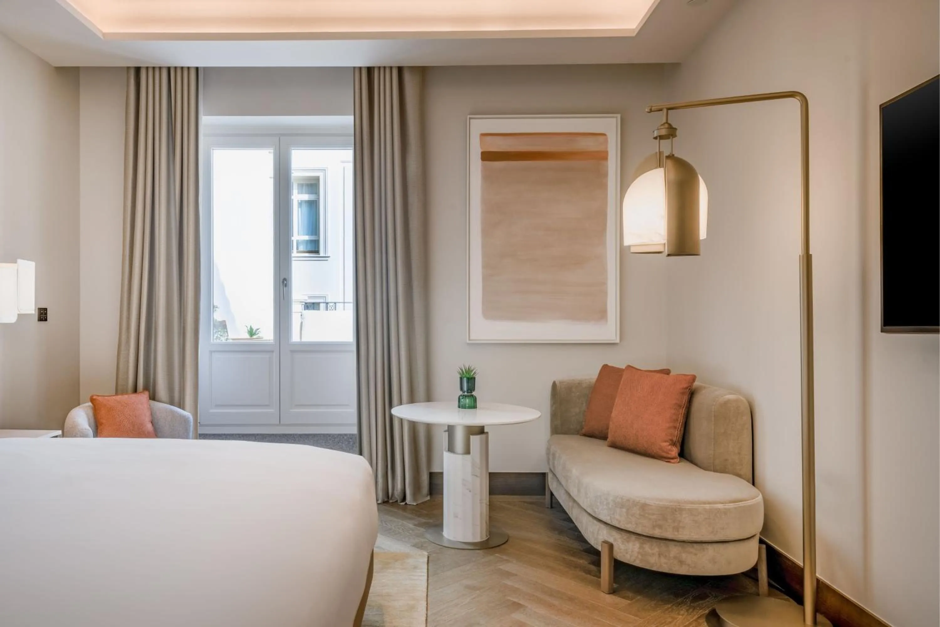 Photo of the whole room, Bed in JW Marriott Hotel Madrid