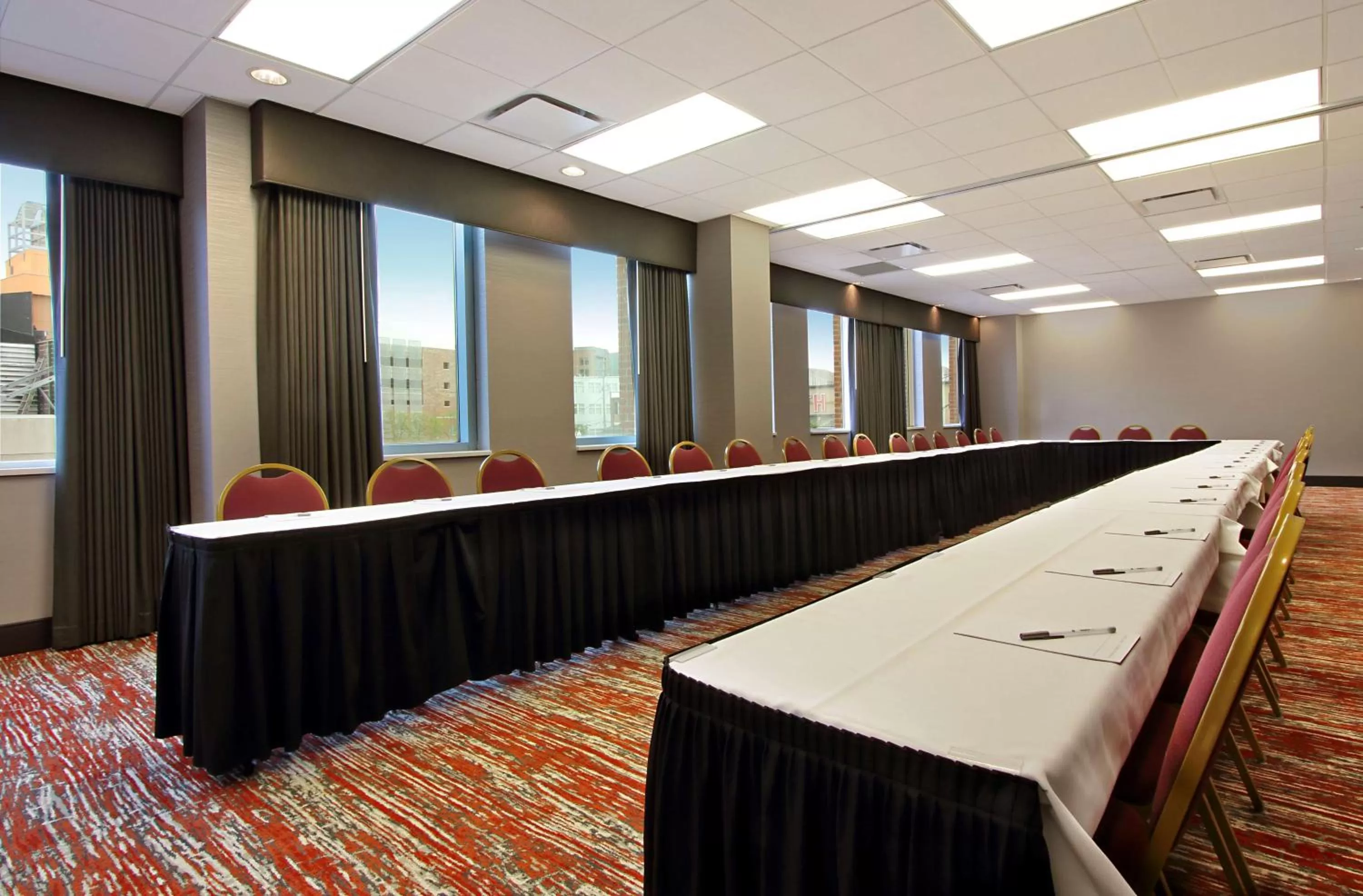 Meeting/conference room in Hampton Inn & Suites Columbus-Downtown, Ohio