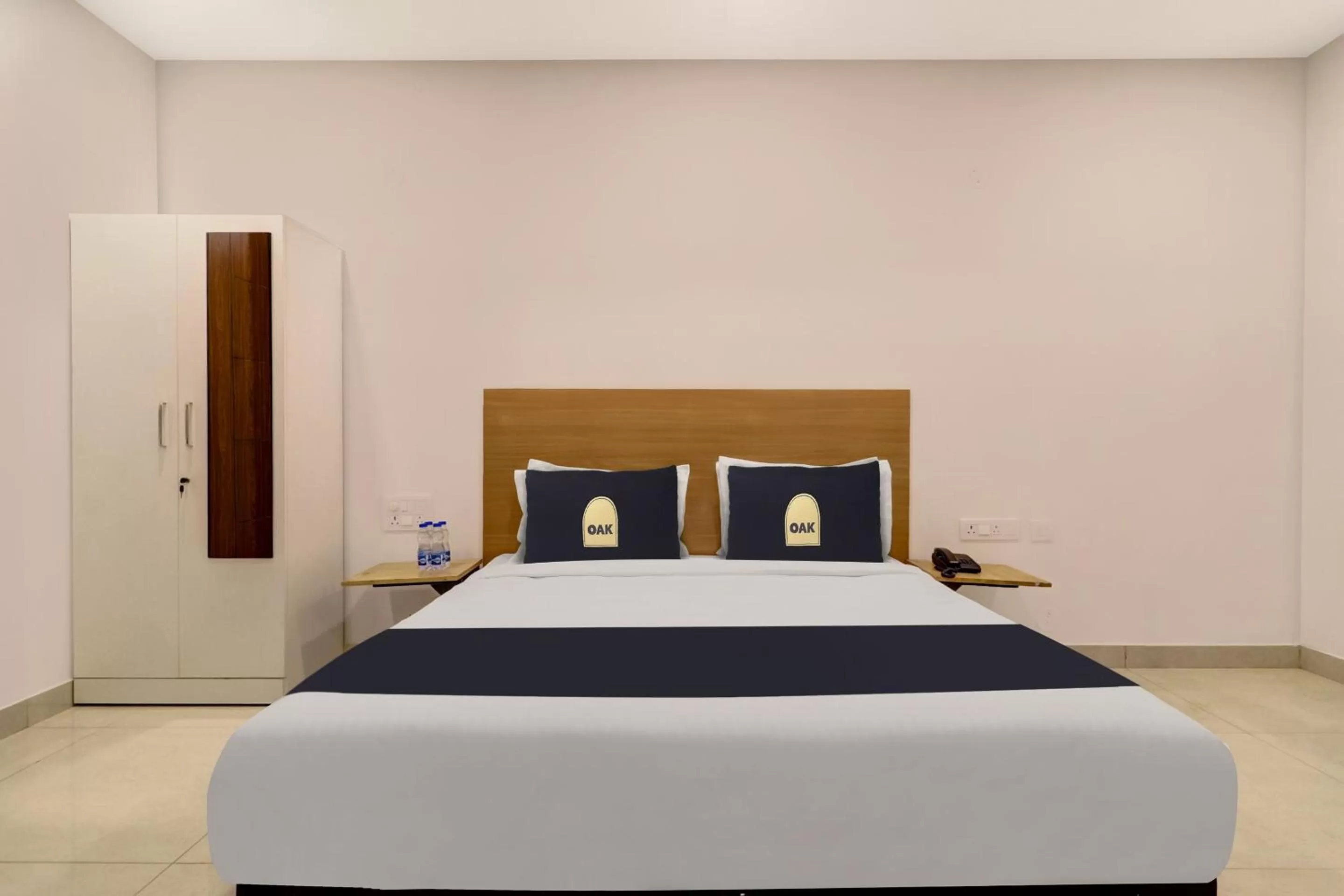 Deluxe Triple Room - single occupancy in Townhouse OAK De Alphabet Hotel Bolarum