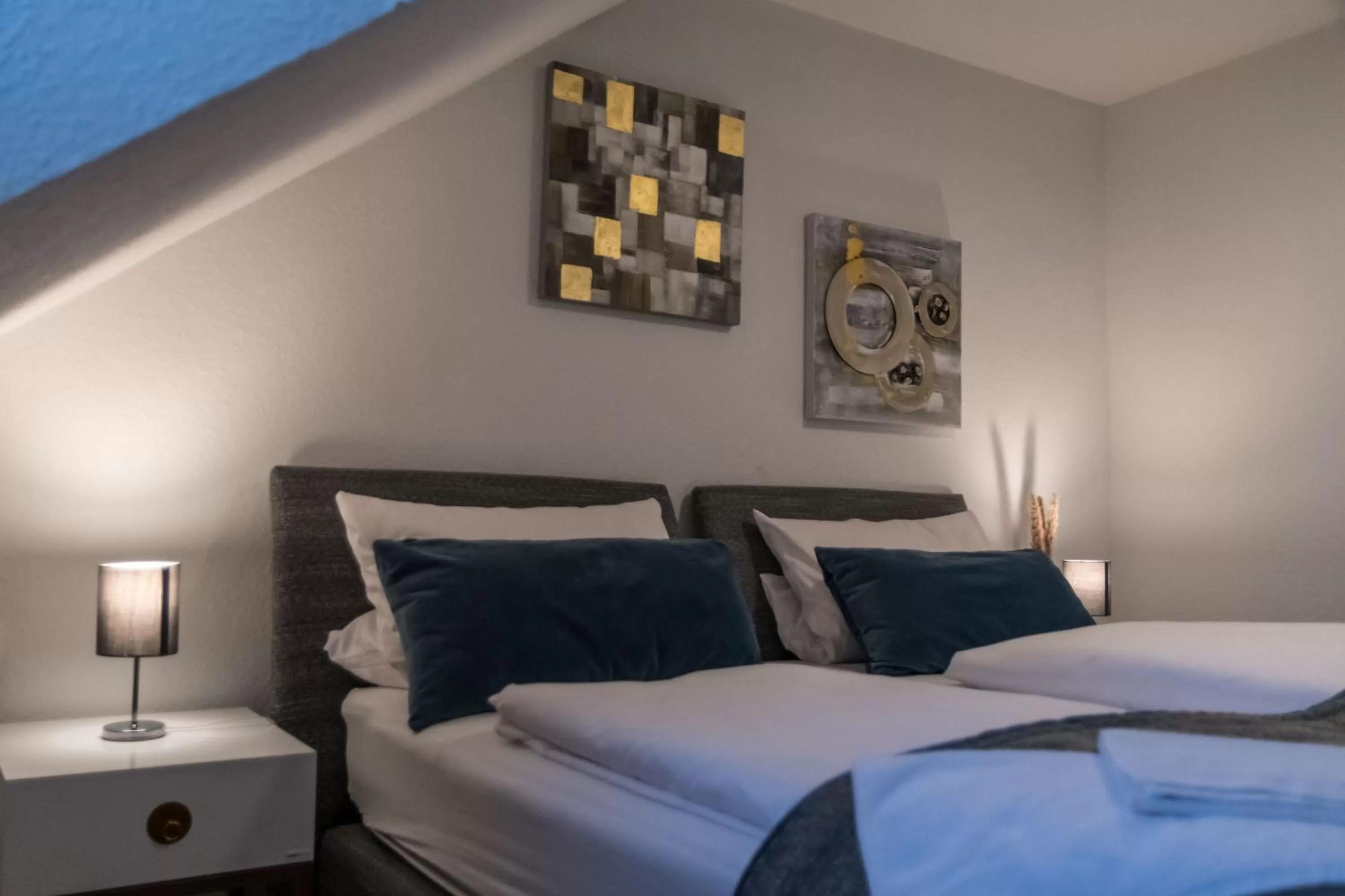 Bed in Altstadt Hotel Self Check-In