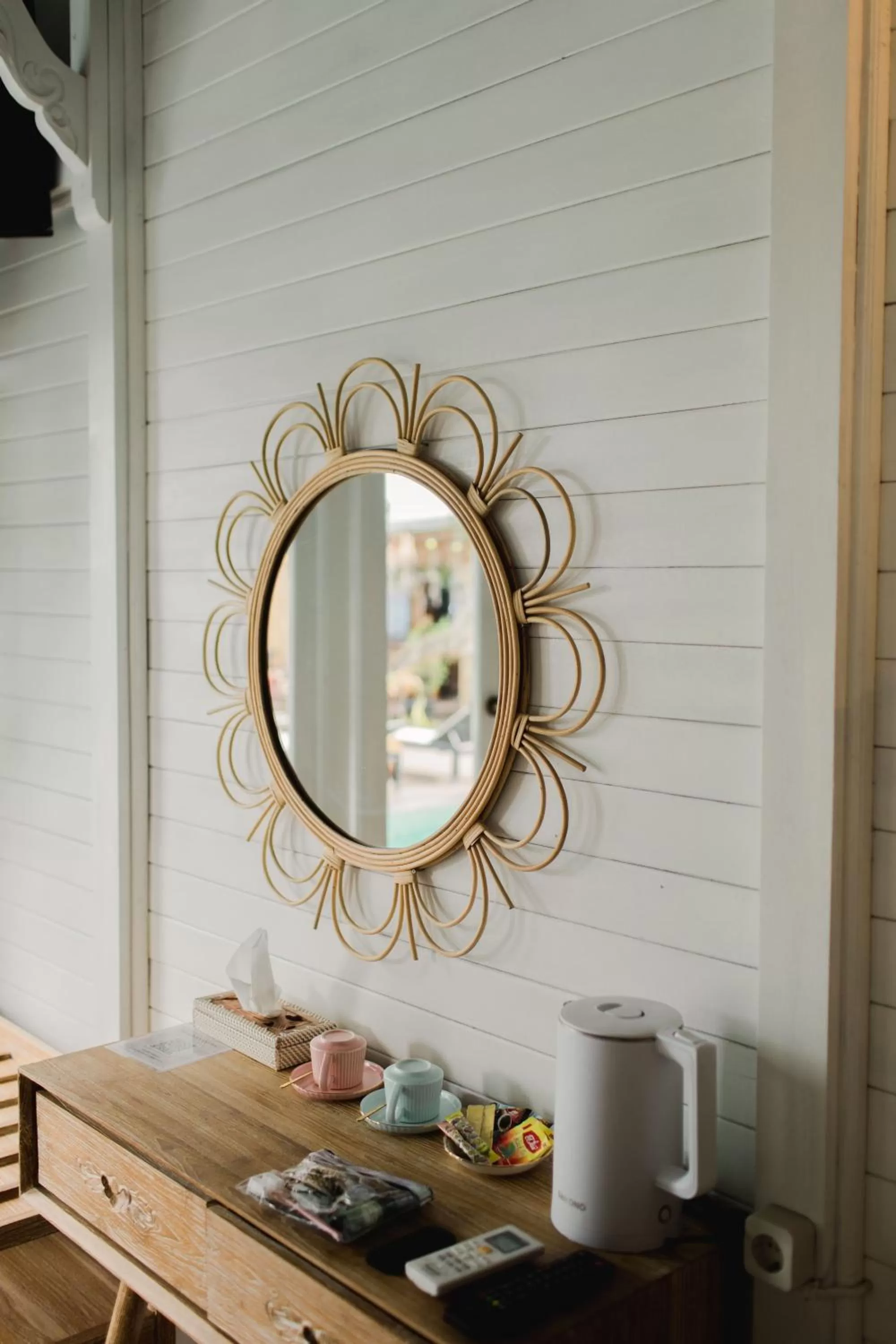 hair dresser in Mambo Beach Resort