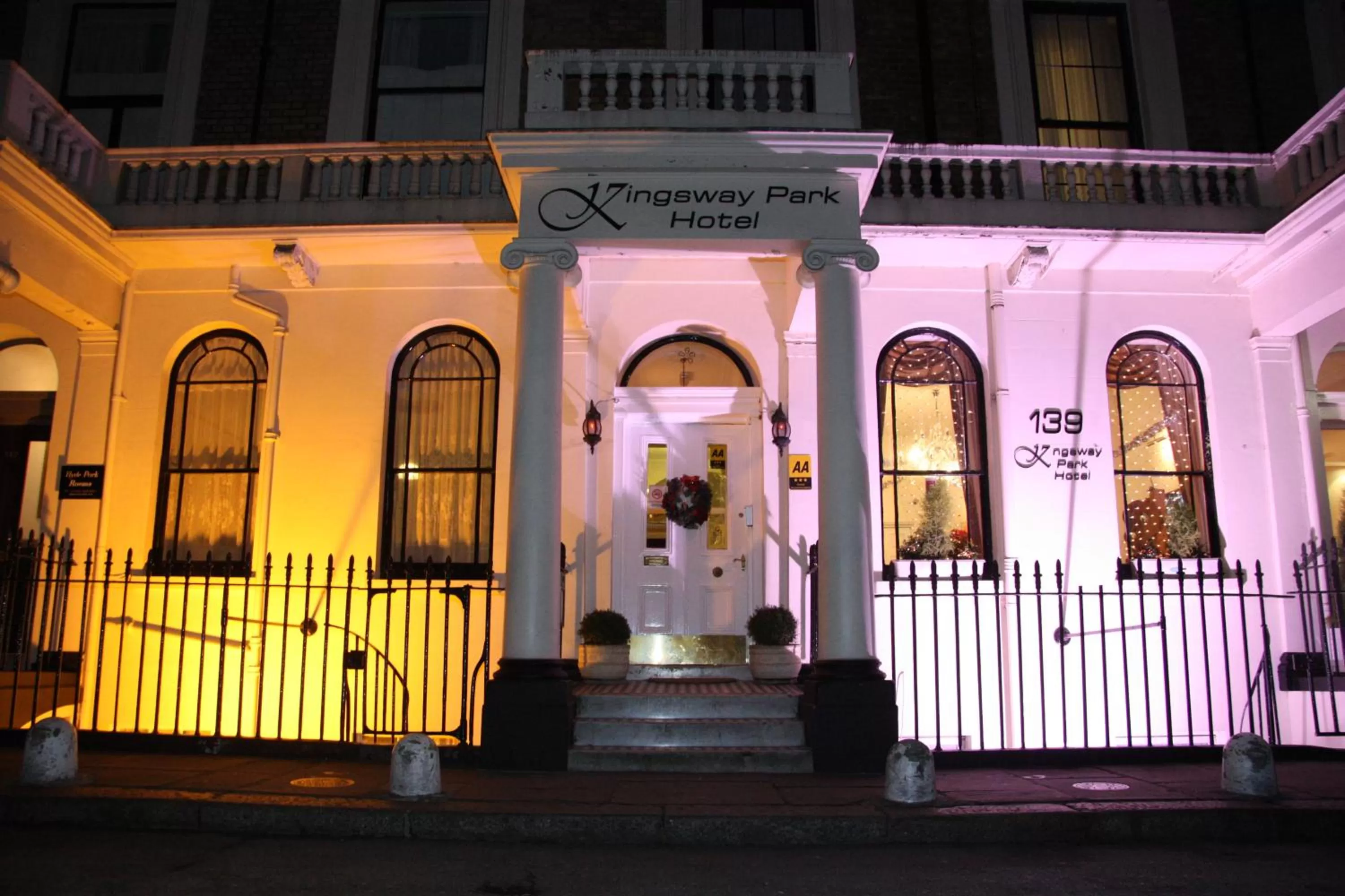 Facade/entrance in KingswayPark Hotel at Park Avenue