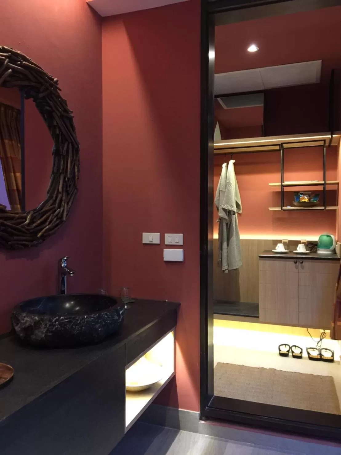 Decorative detail in iuDia Hotel