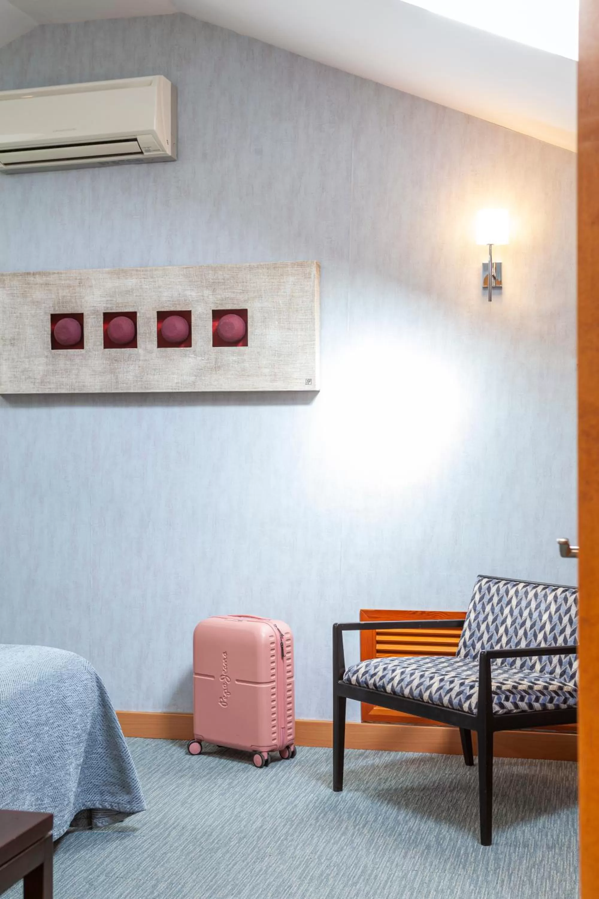 Photo of the whole room in Hotel Macià Alfaros