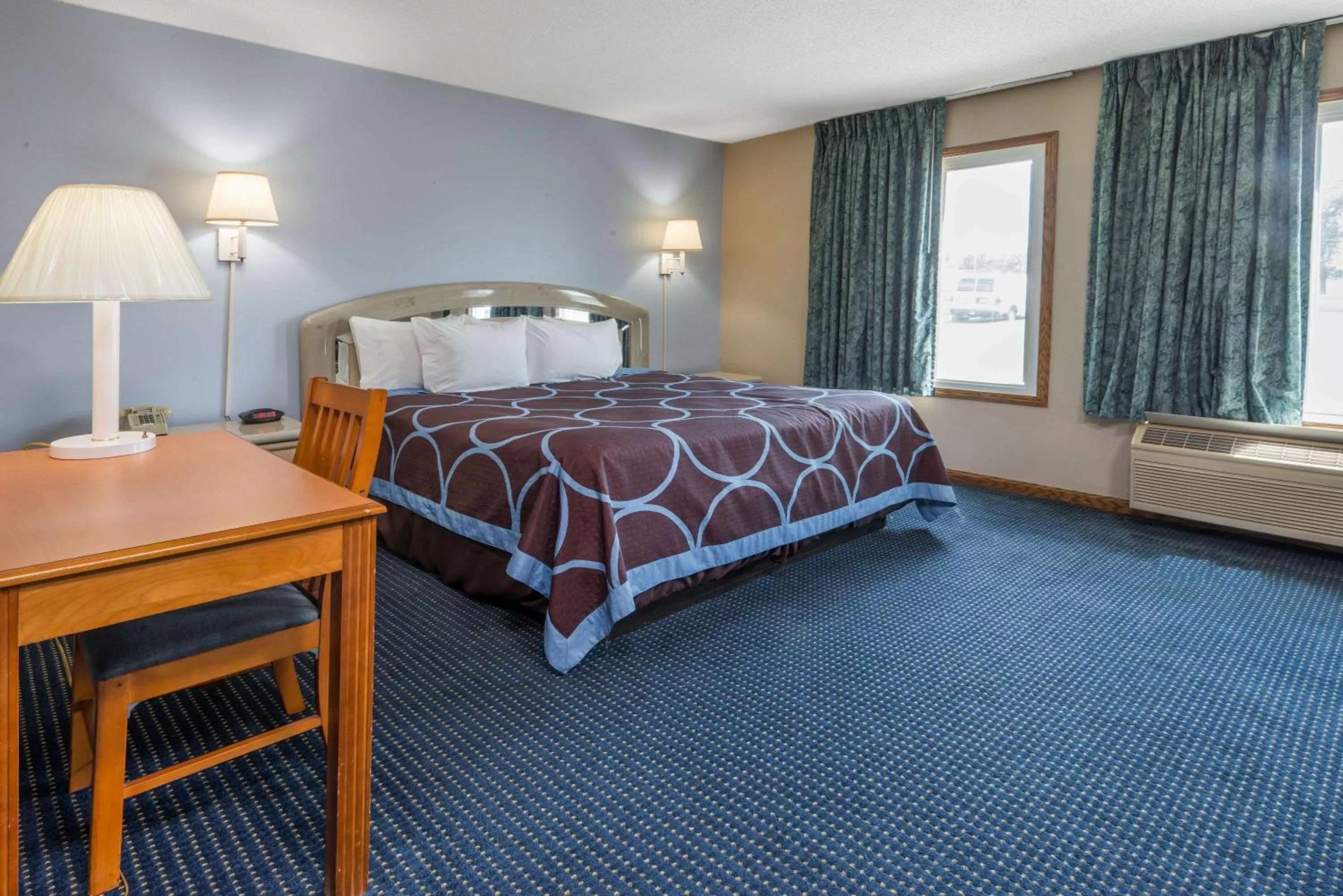 Photo of the whole room, Bed in Super 8 by Wyndham O'Fallon MO/St. Louis Area