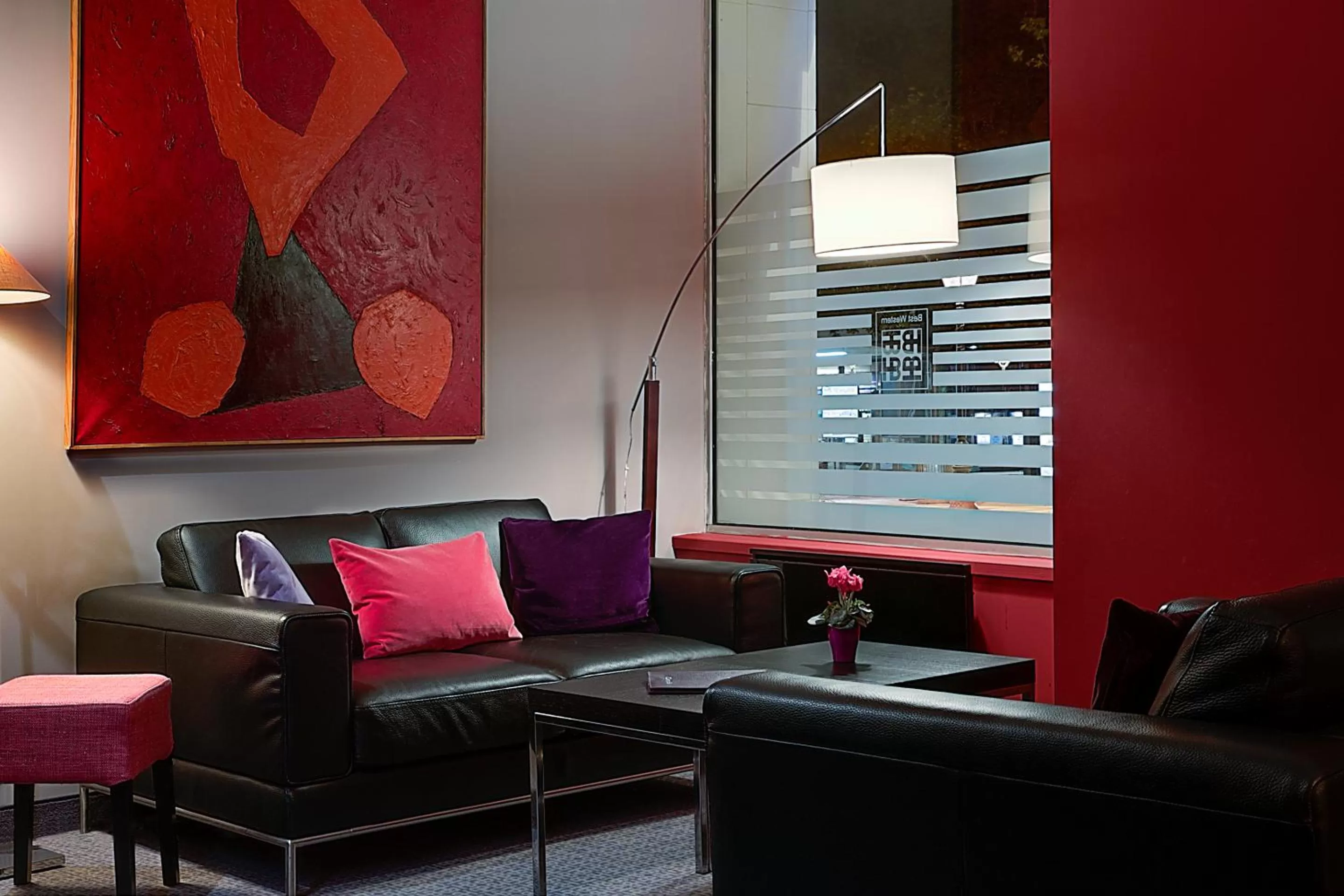 Lounge or bar in Best Western Hotel de la Breche