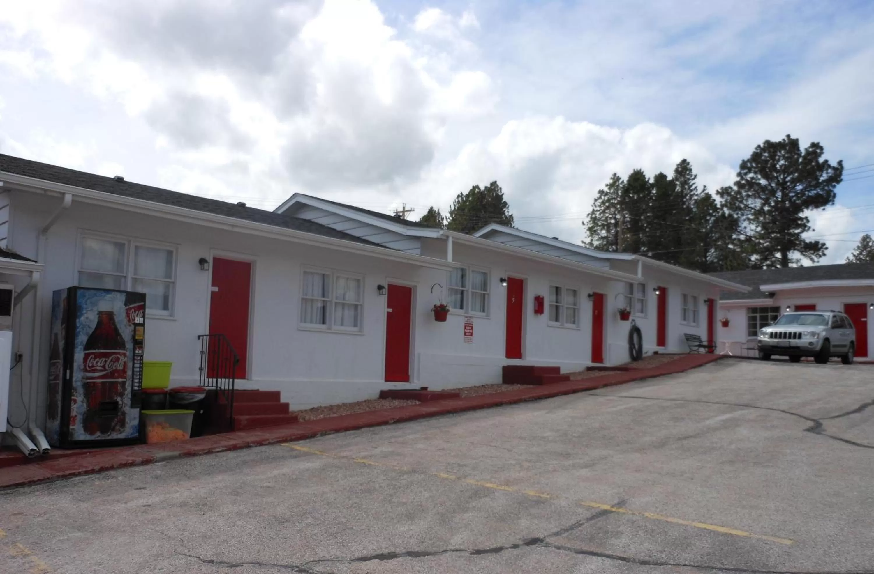 Facade/entrance, Property Building in Rocket Motel