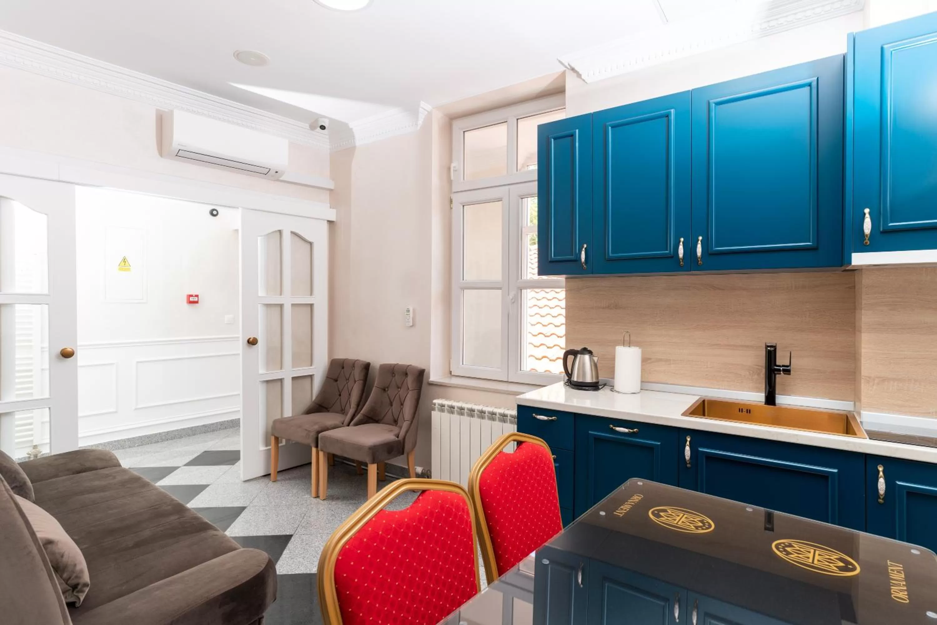 Kitchen or kitchenette in Ornament Hotel