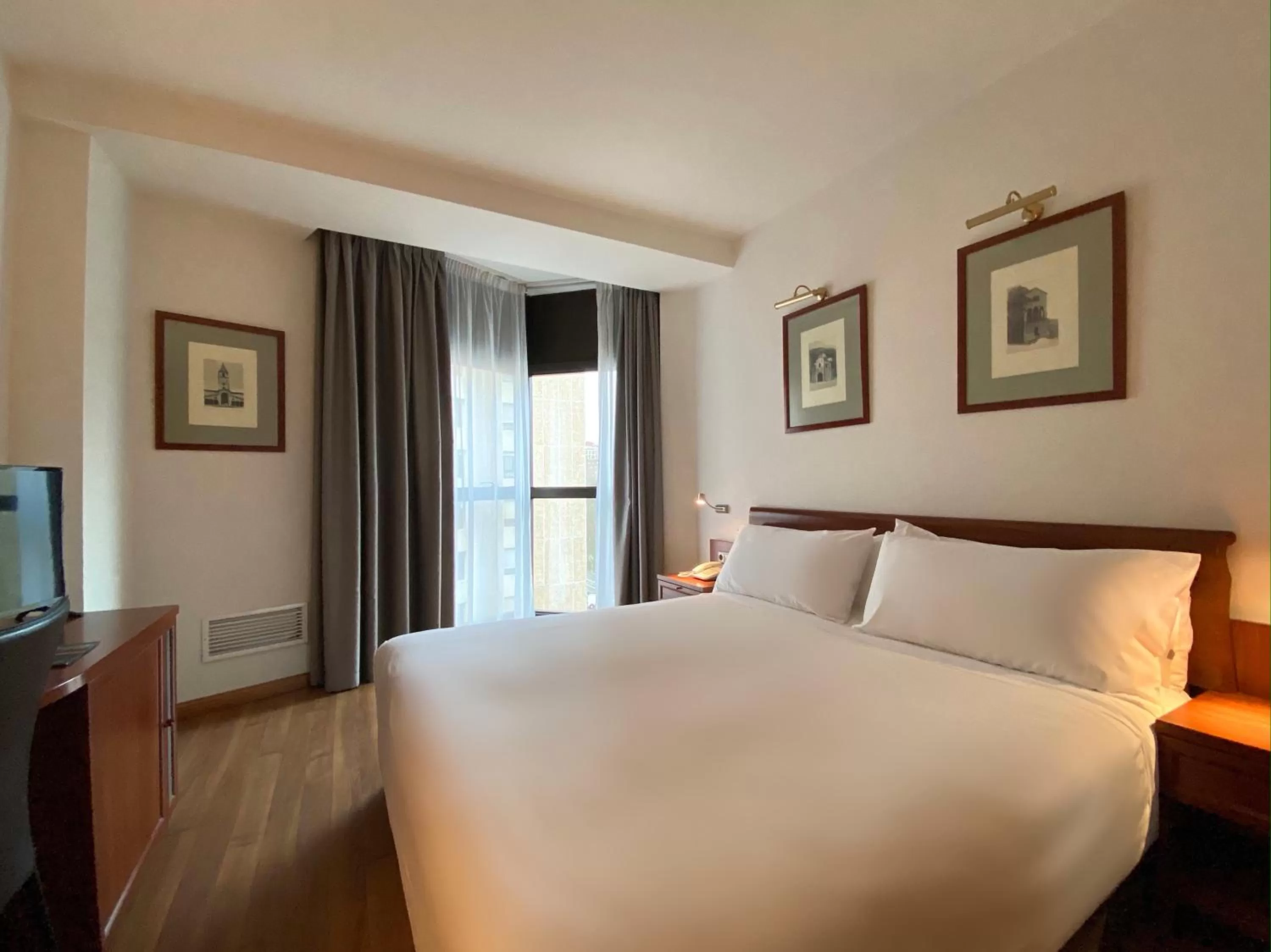 Standard Double or Twin Room (3 Adults) in Hotel Zentral Gijón Rey Pelayo