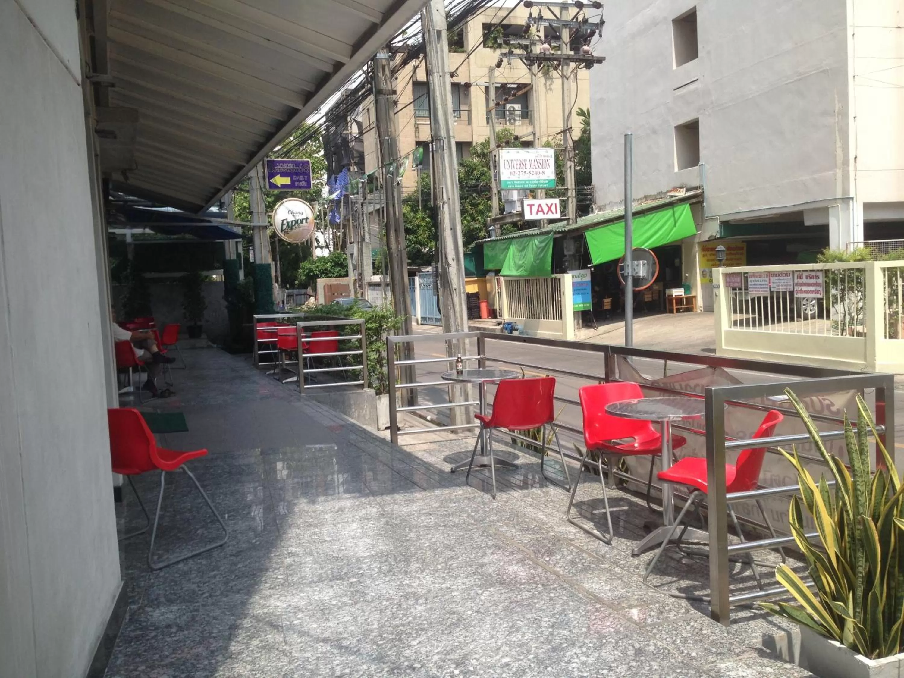 Facade/entrance in Bangkok 68