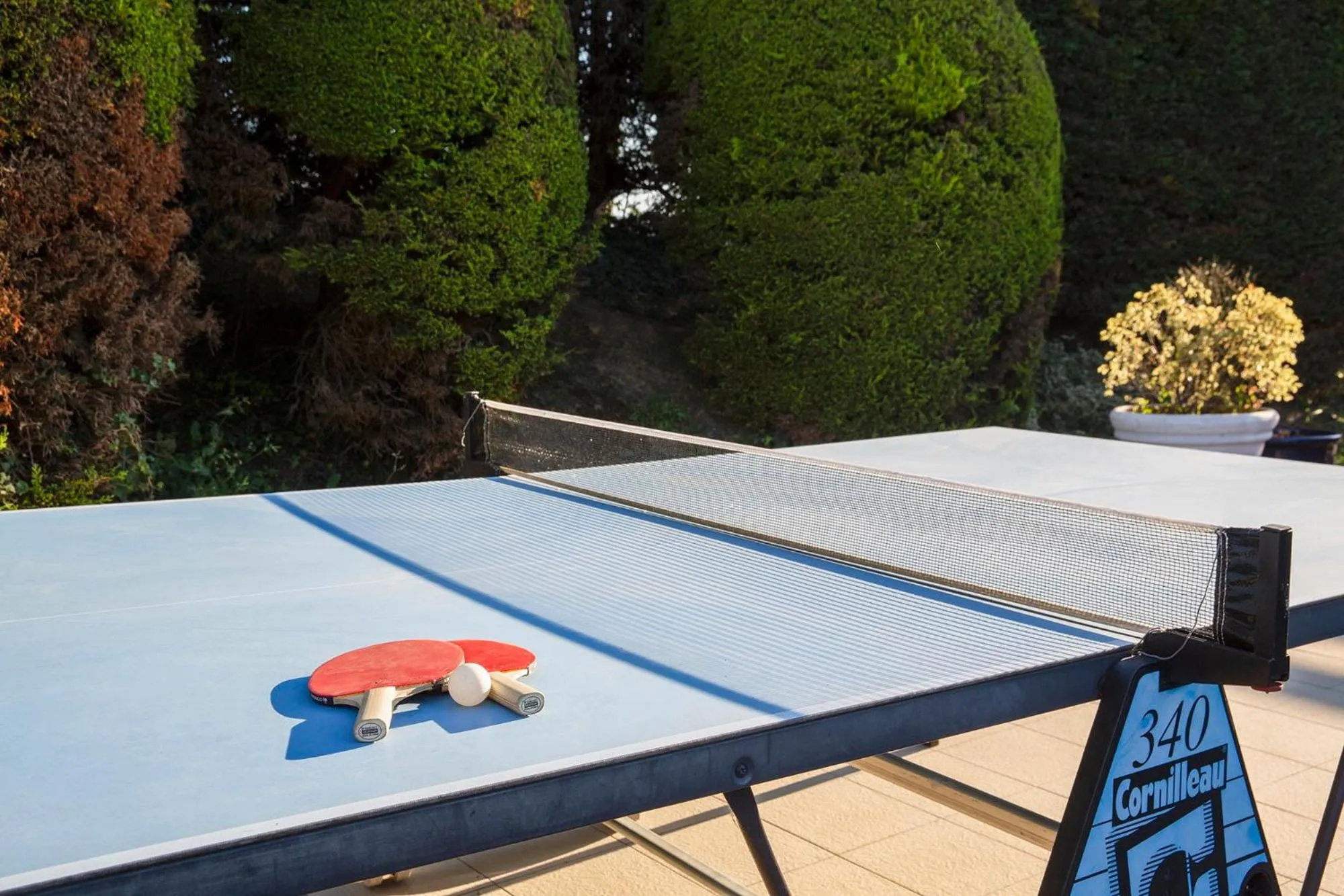 Table tennis in The Originals Boutique, Hôtel Aquilon, Saint-Nazaire