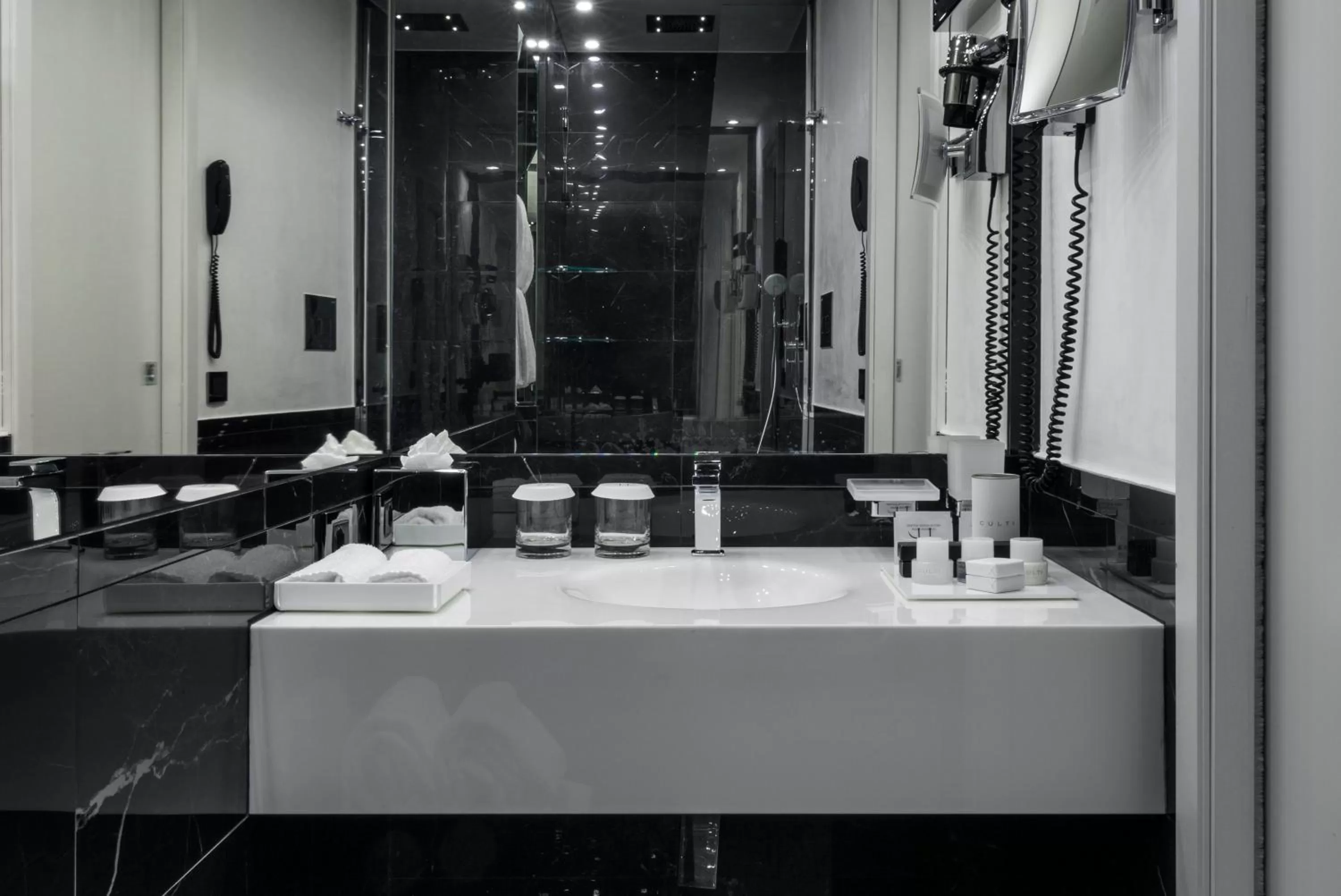 Toilet in LHP Hotel River & SPA