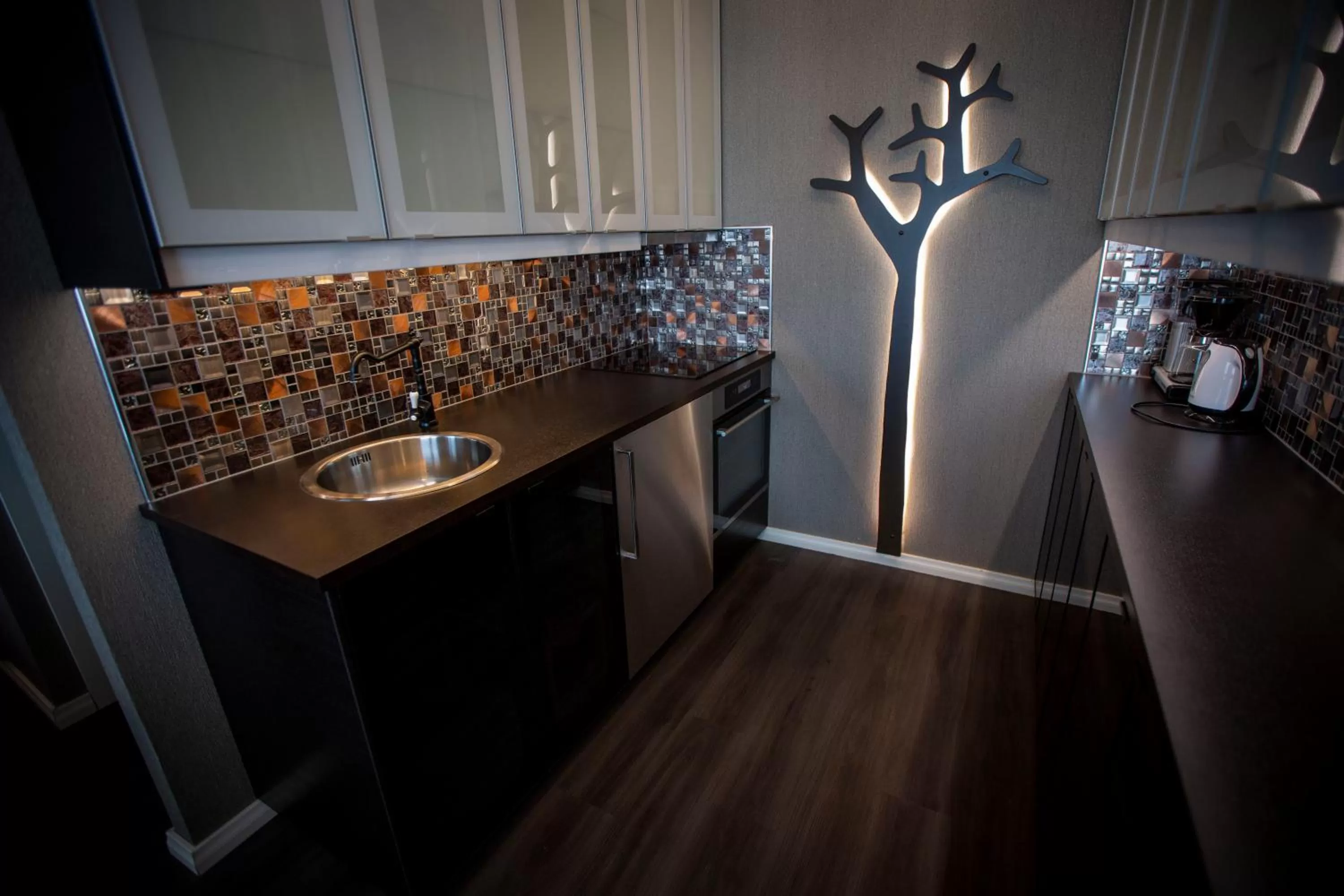 Kitchen or kitchenette in Hotelli Olof