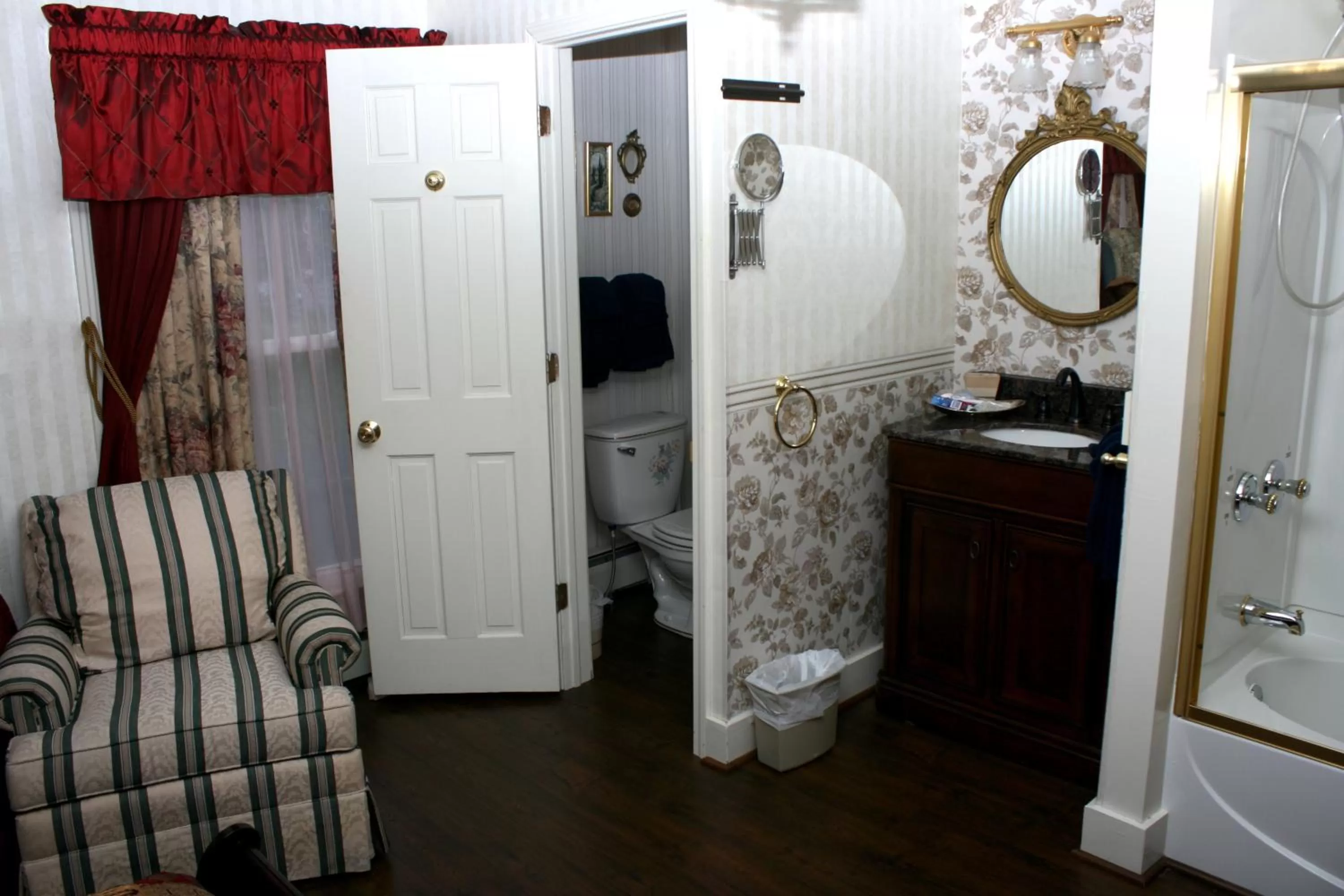 Bathroom in The Gridley Inn B&B