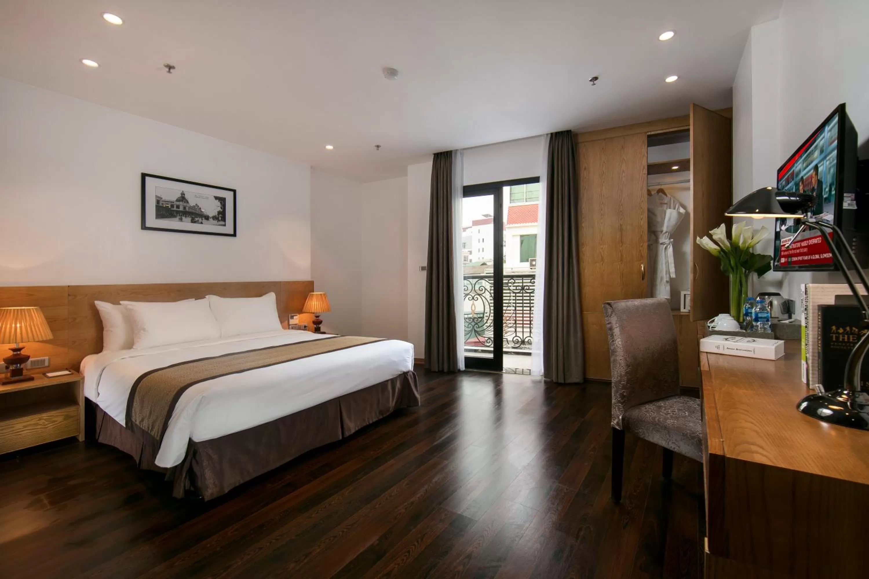 Bed in Hanoi Paon Hotel & Spa