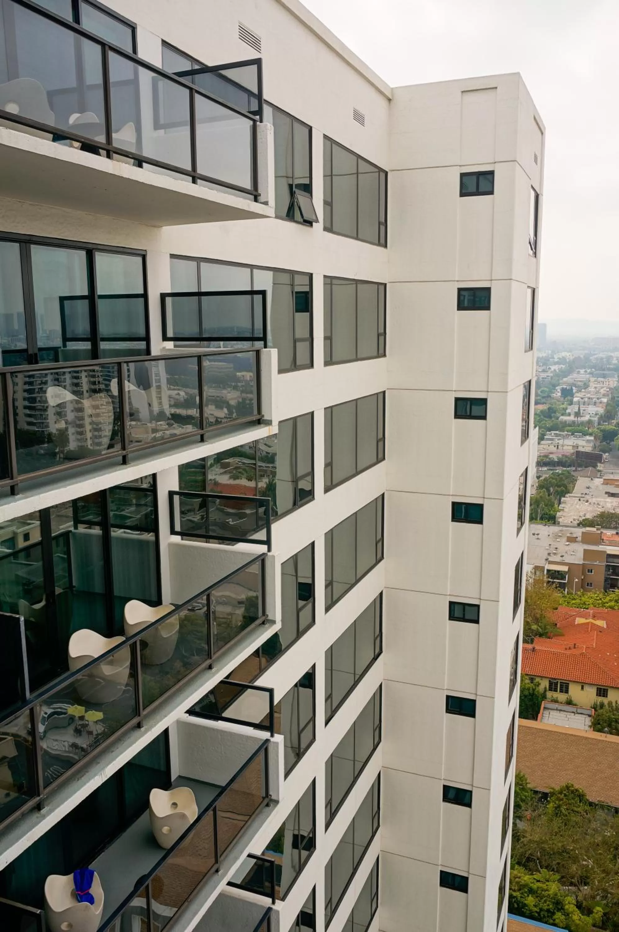 Facade/entrance in Mondrian Los Angeles