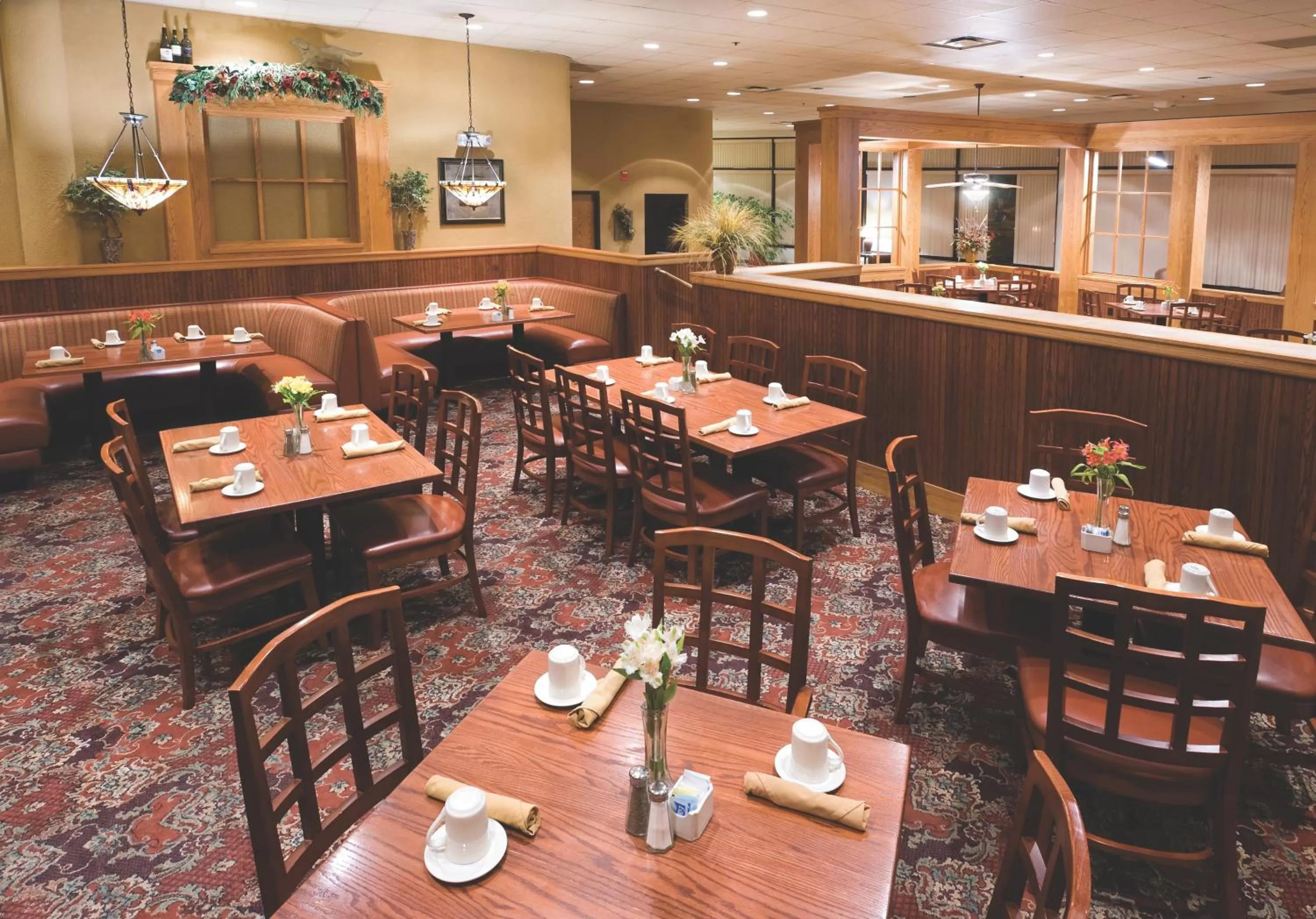 Restaurant/places to eat in Ramkota Hotel Pierre