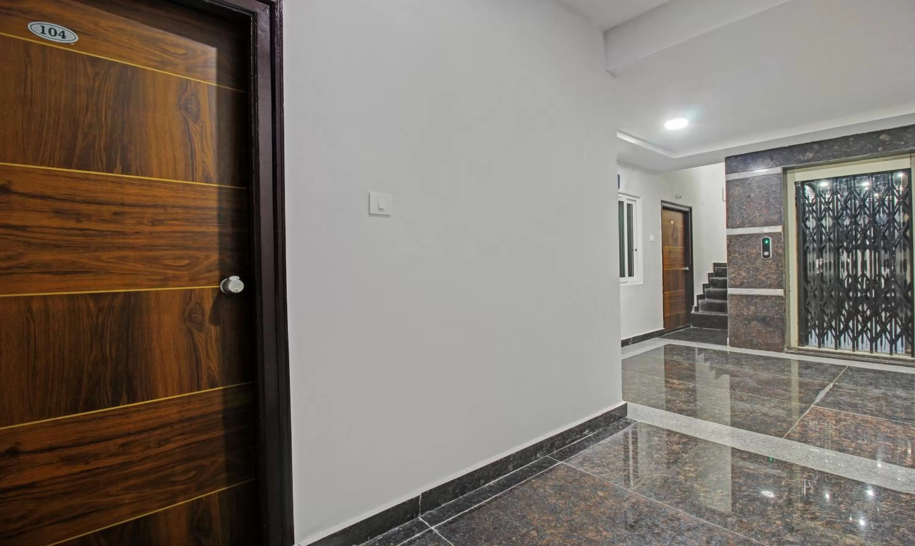 elevator in Itsy Hotels Sunrise Grand, Hitech City