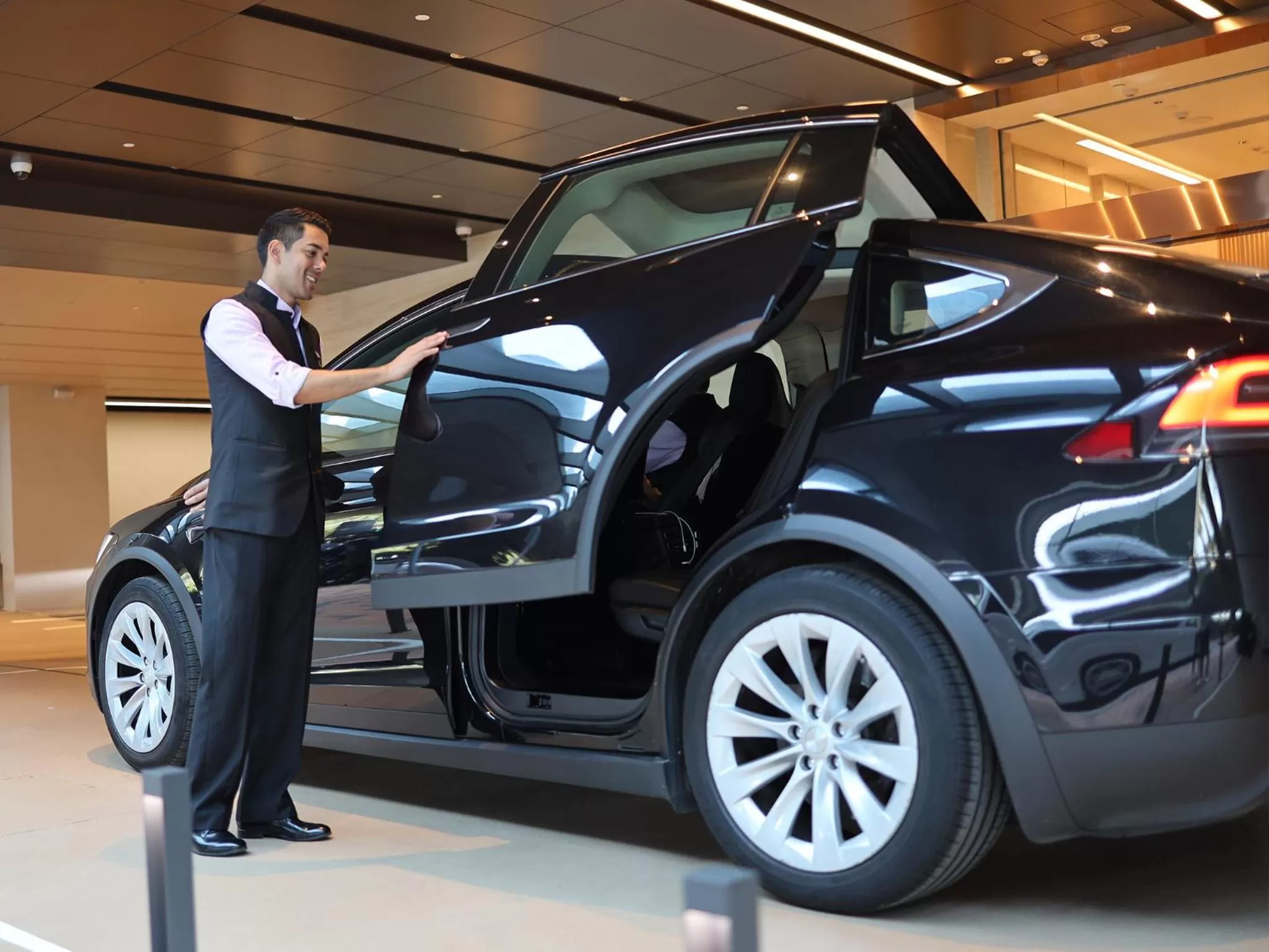 Staff in Oasis Aurum 181 Hotel