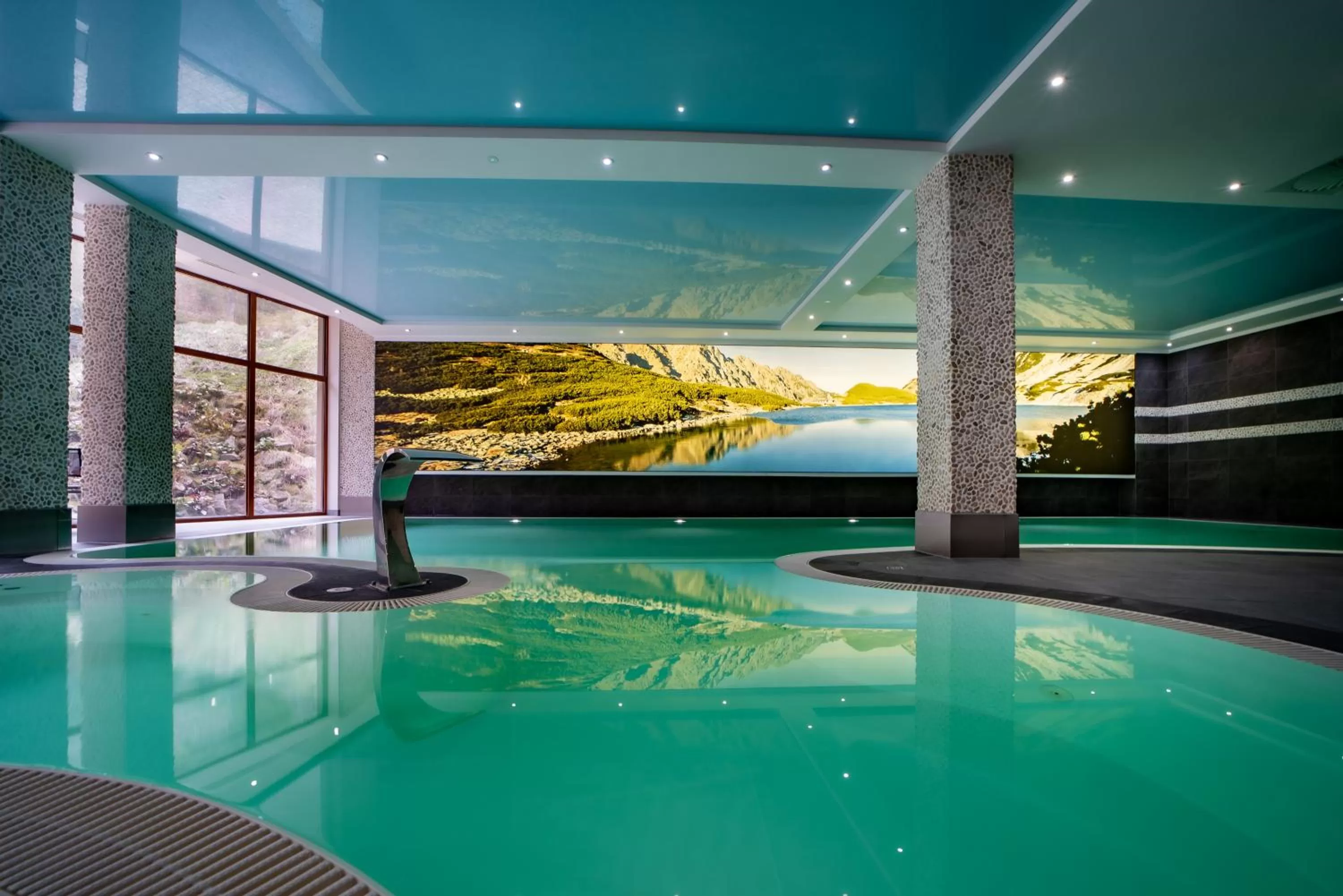 Swimming pool in Hotel Żywiecki Medical SPA & Sport Żywiec