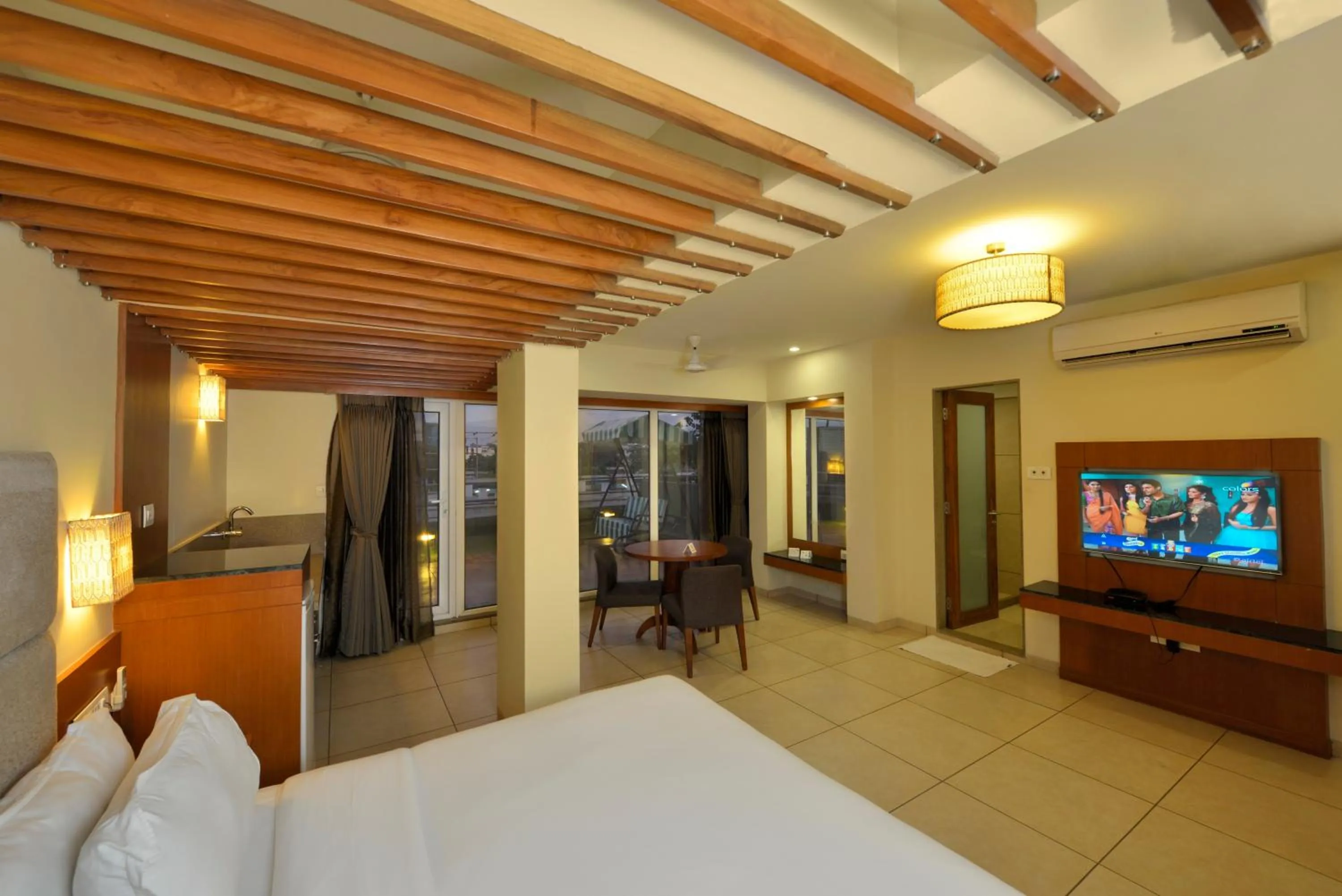 Bed in Budget Inn Bellevue