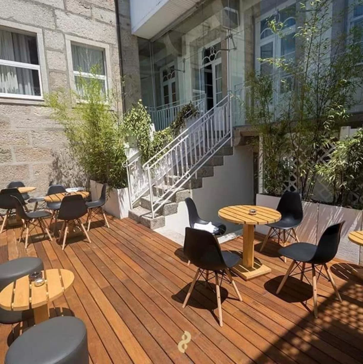 8 VILLAS Hotel & Bistrô