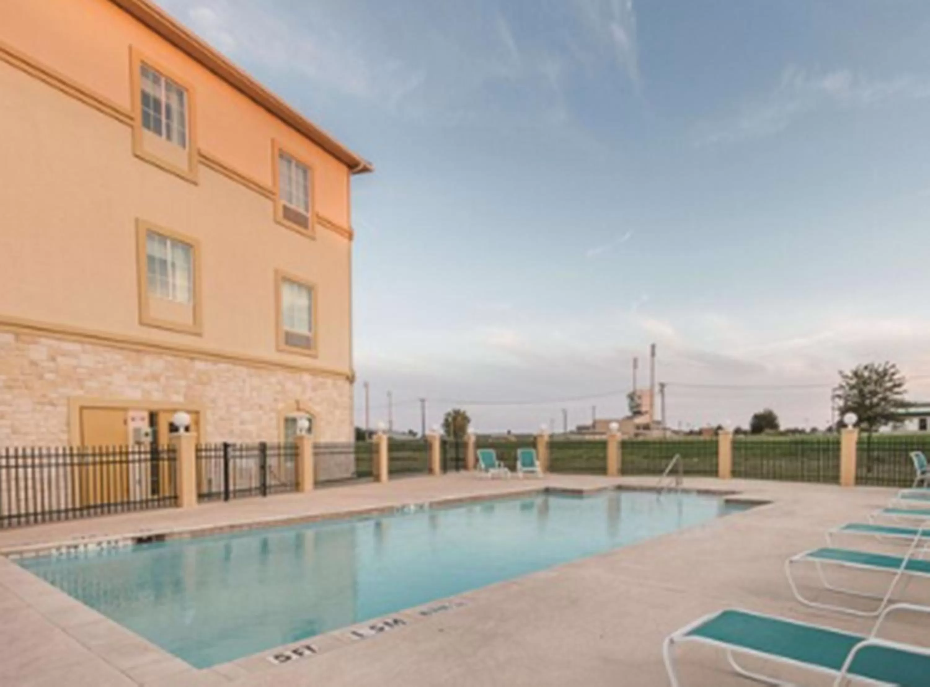  in La Quinta by Wyndham Waxahachie