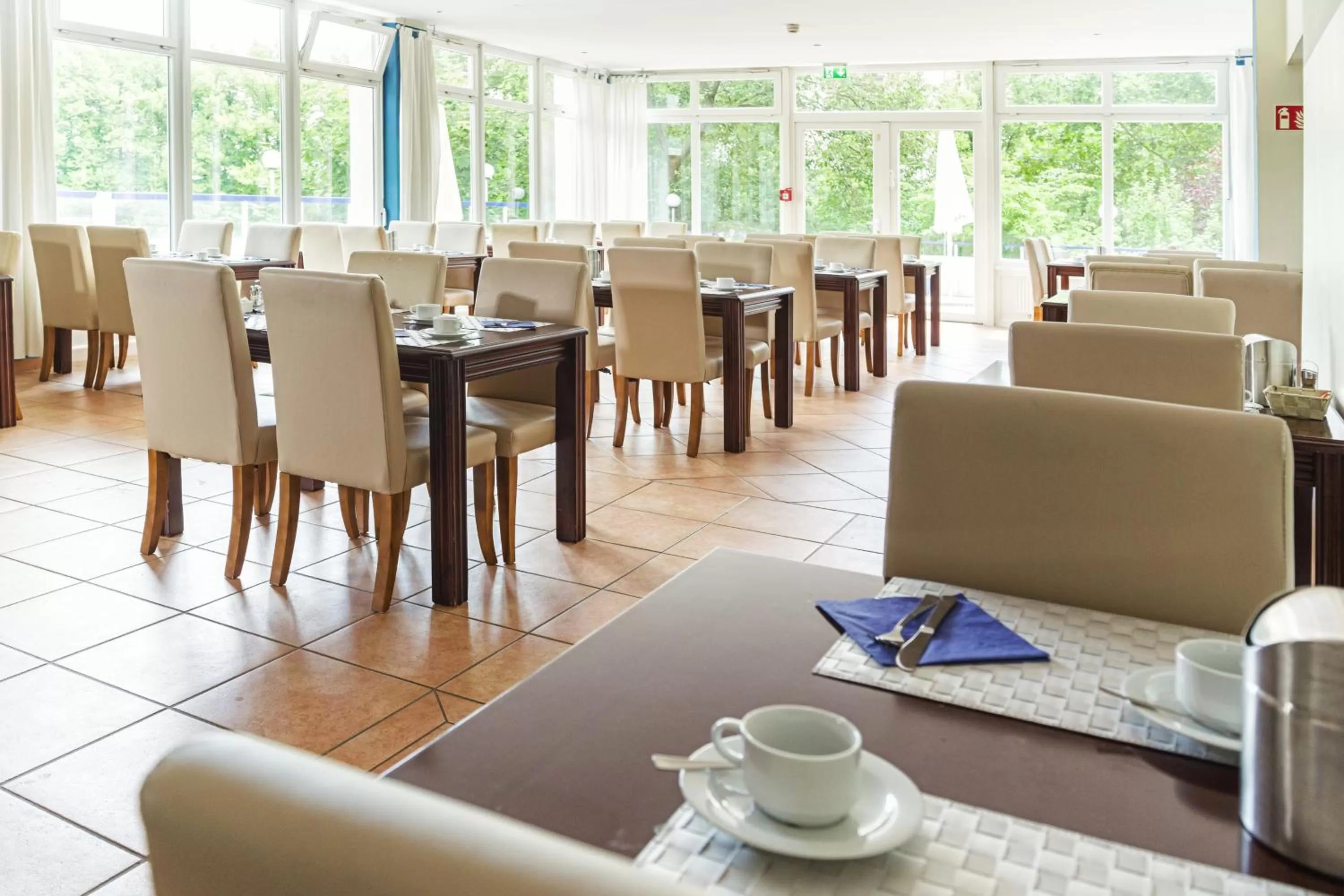 Restaurant/places to eat in Hotel Plöner See by Tulip Inn