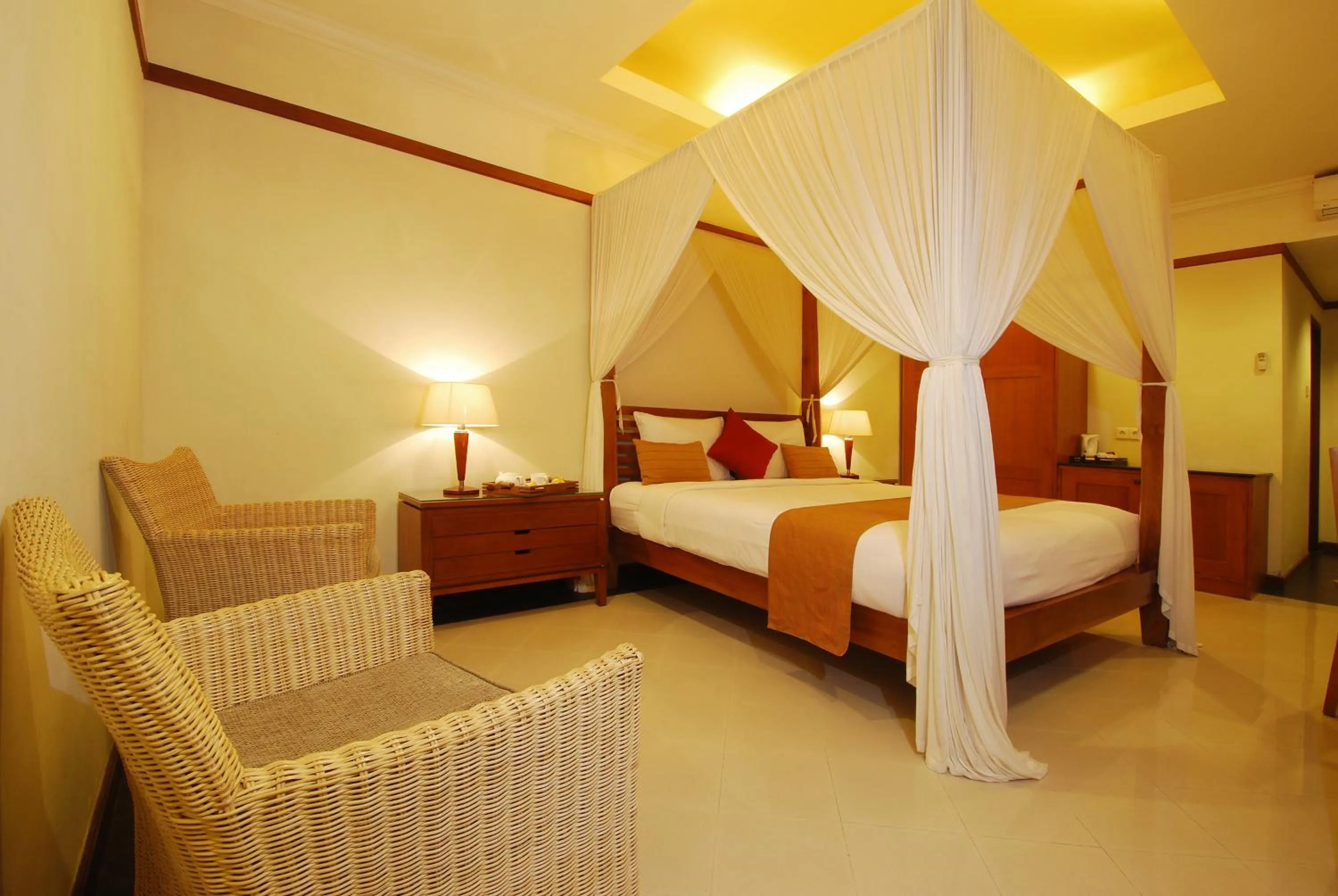 Photo of the whole room, Bed in Yulia Beach Inn Kuta