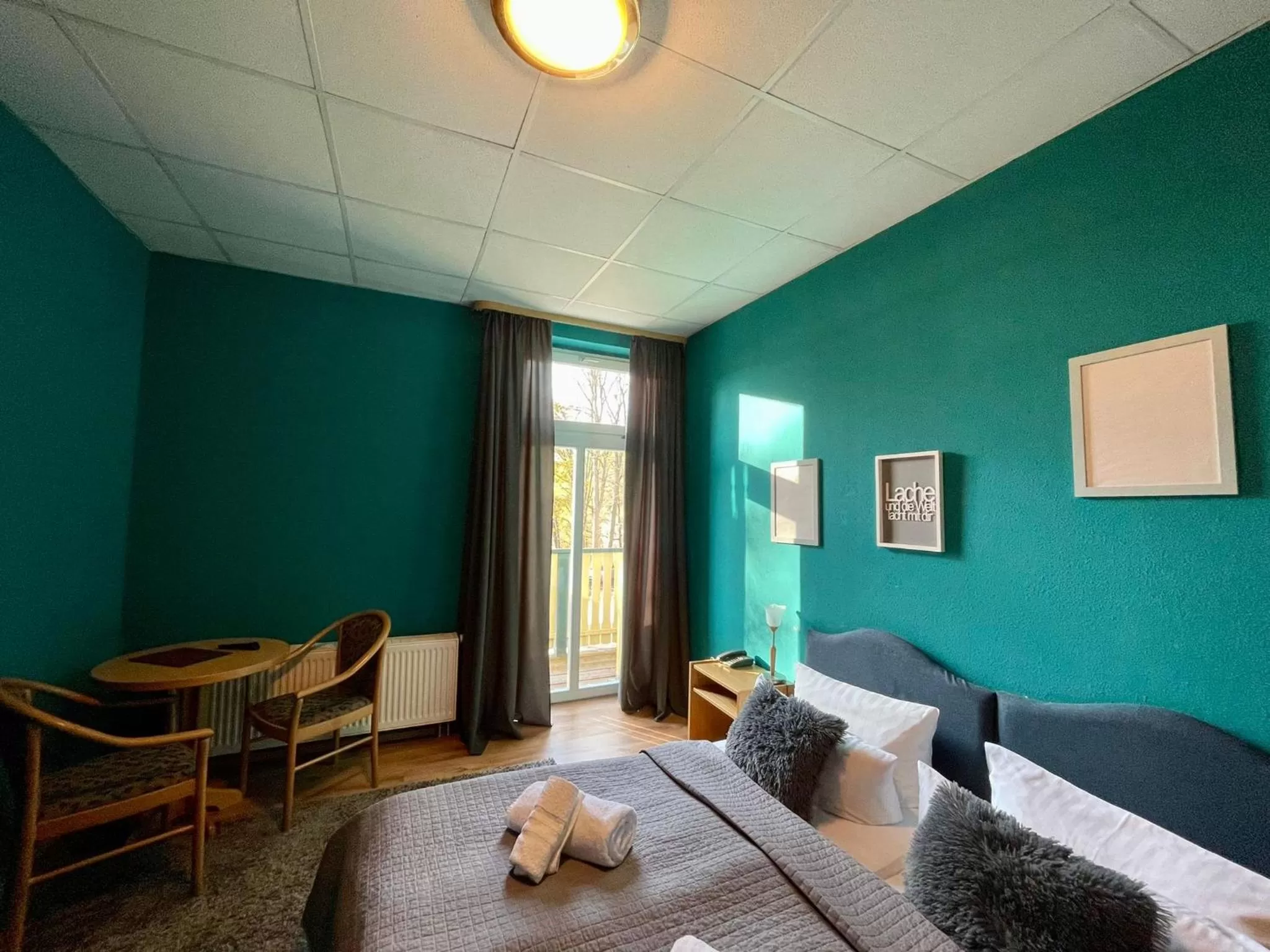 Living room, Bed in Parkhotel Waldschlösschen