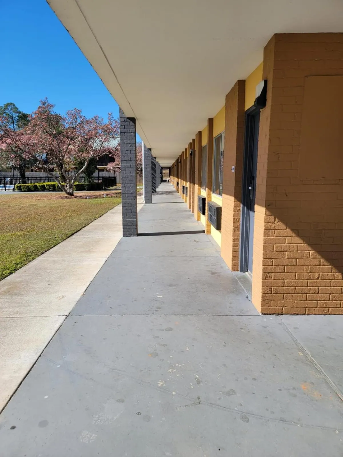 Property building in Days Inn by Wyndham Dothan