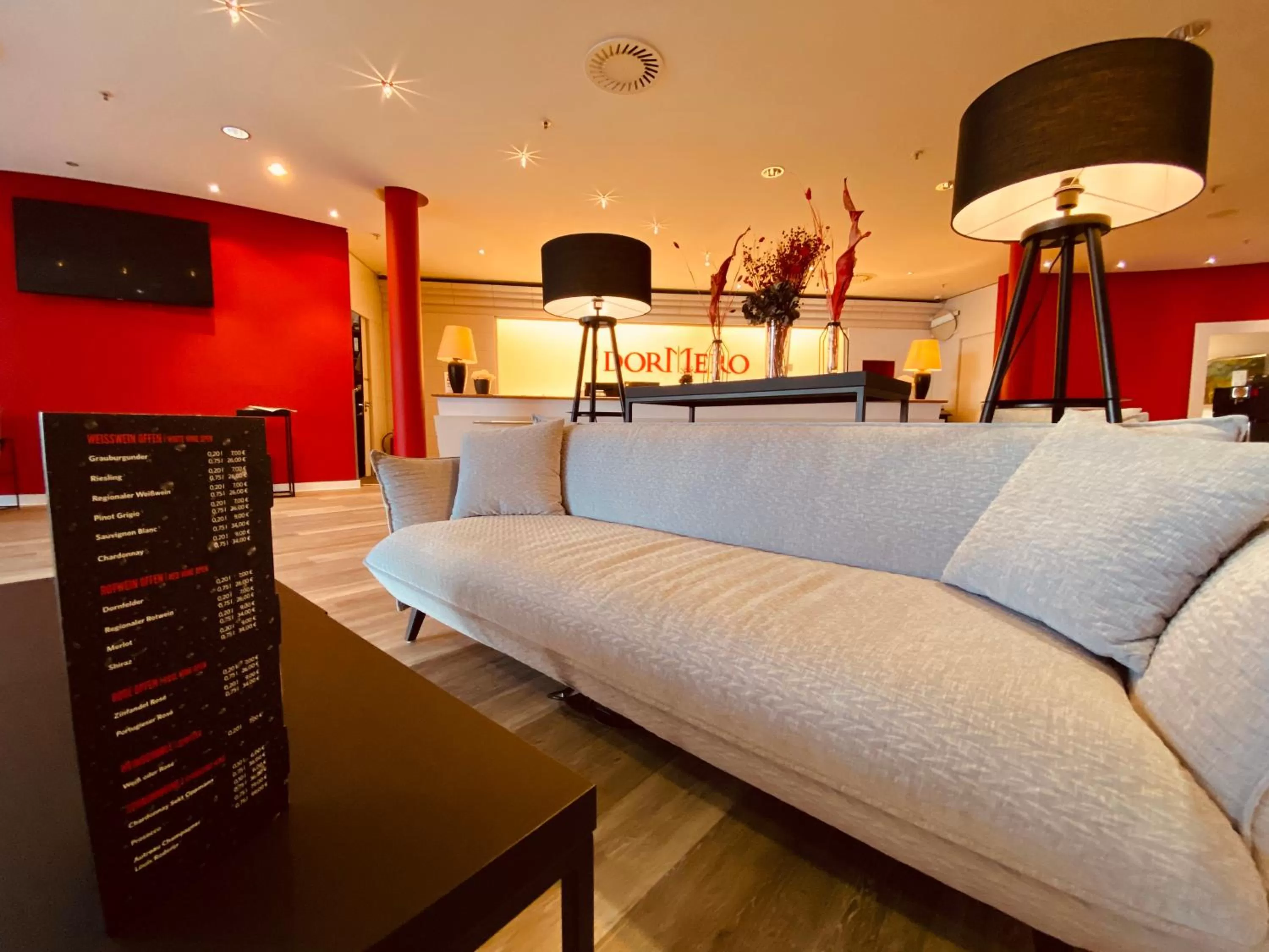 Lounge or bar in DORMERO Hotel Dresden City