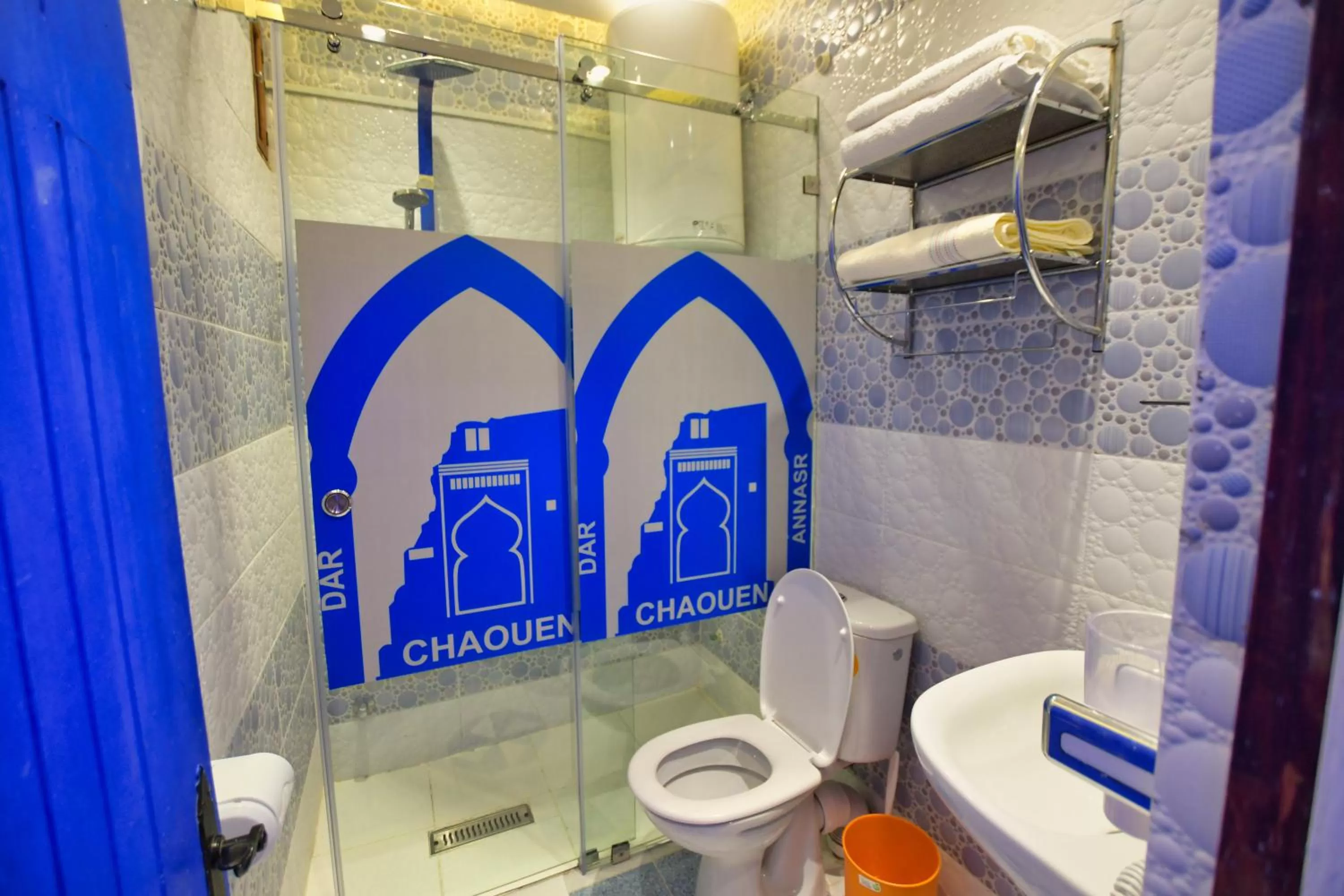 Bathroom in Hotel Dar Annasr