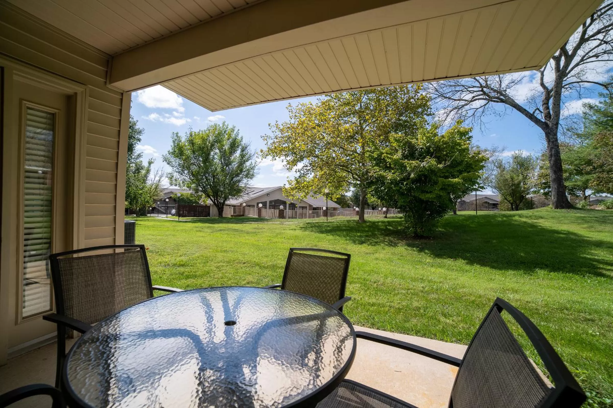 Patio in Thousand Hills Golf Resort