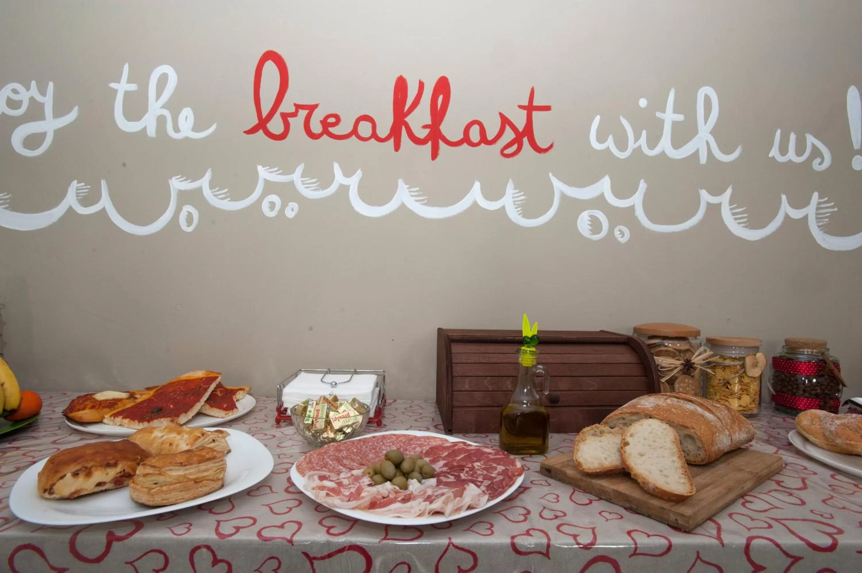 Food and drinks in B&B Sweet Home Two Steps From The Ruins...