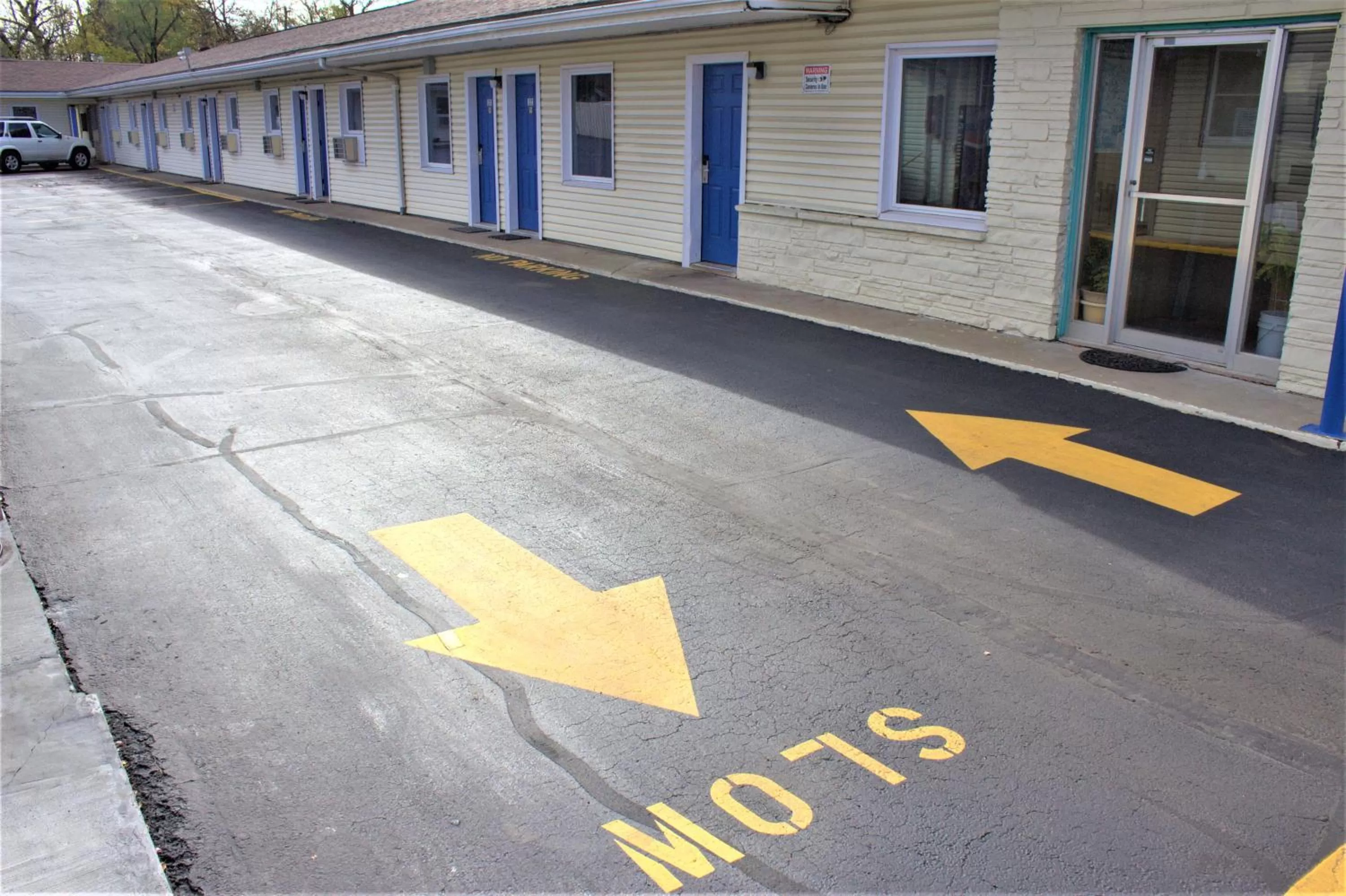 Property building in Plaza Motel