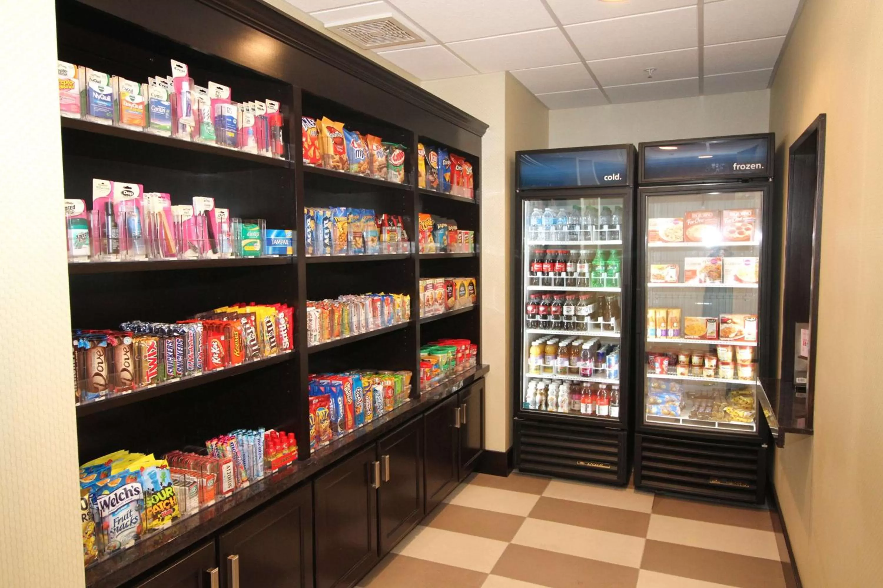 Restaurant/places to eat in Hampton Inn and Suites Sandusky/Milan