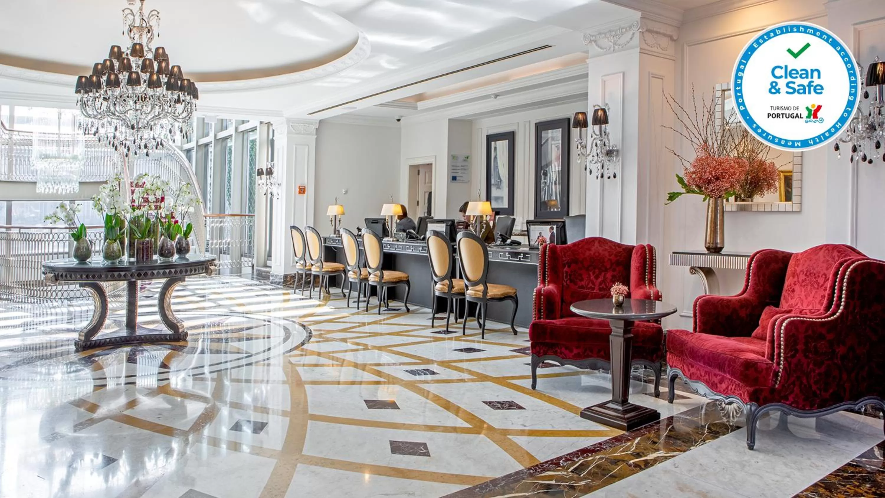 Lobby or reception in InterContinental Porto - Palacio das Cardosas by IHG