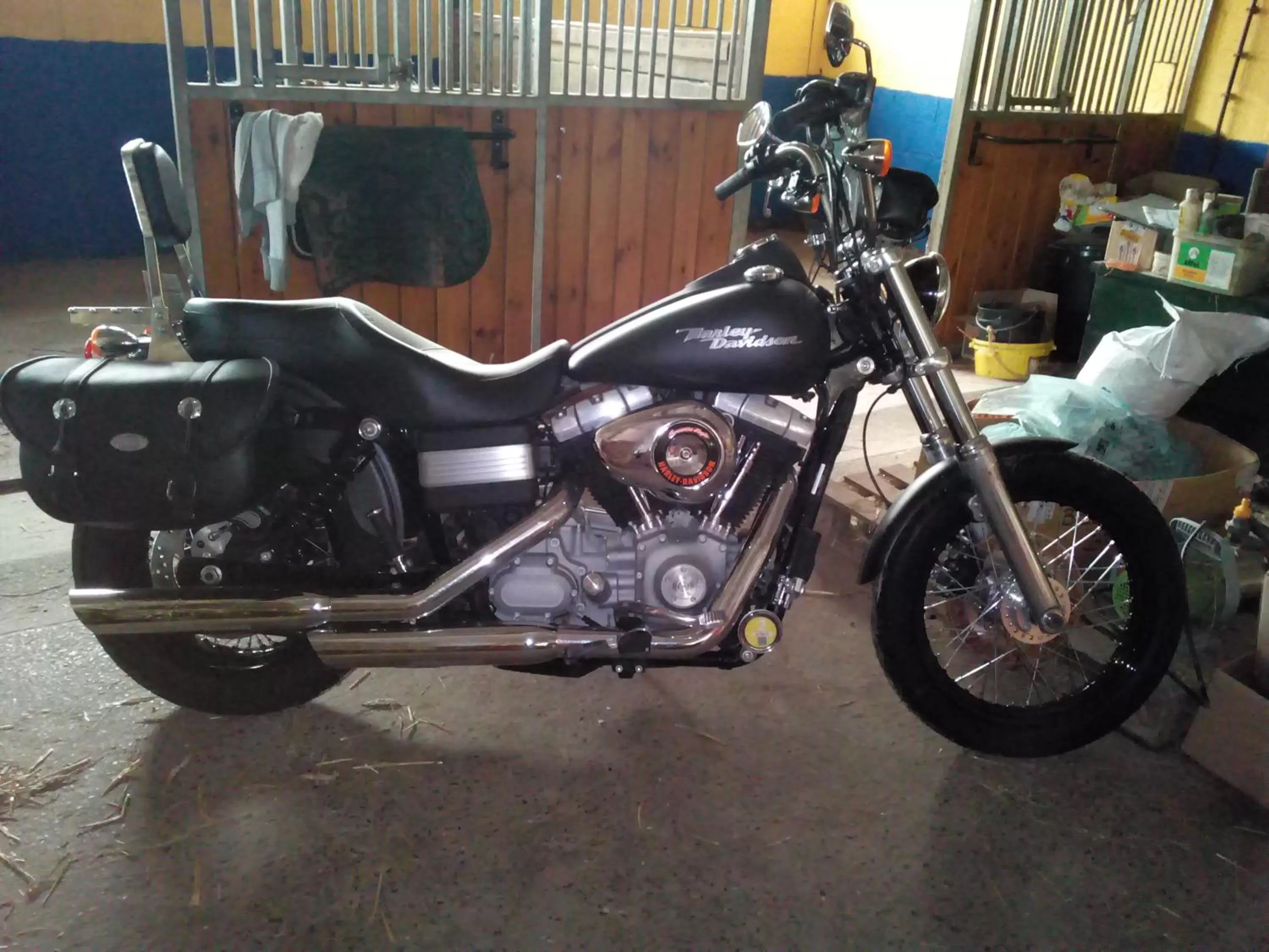 People in Le Relais du Moulin