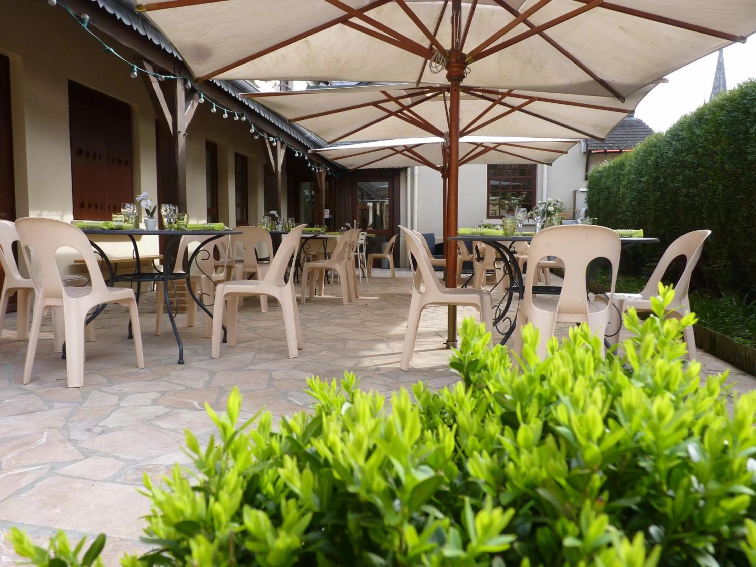 Balcony/Terrace in Hôtel-Restaurant La P'tite Auberge