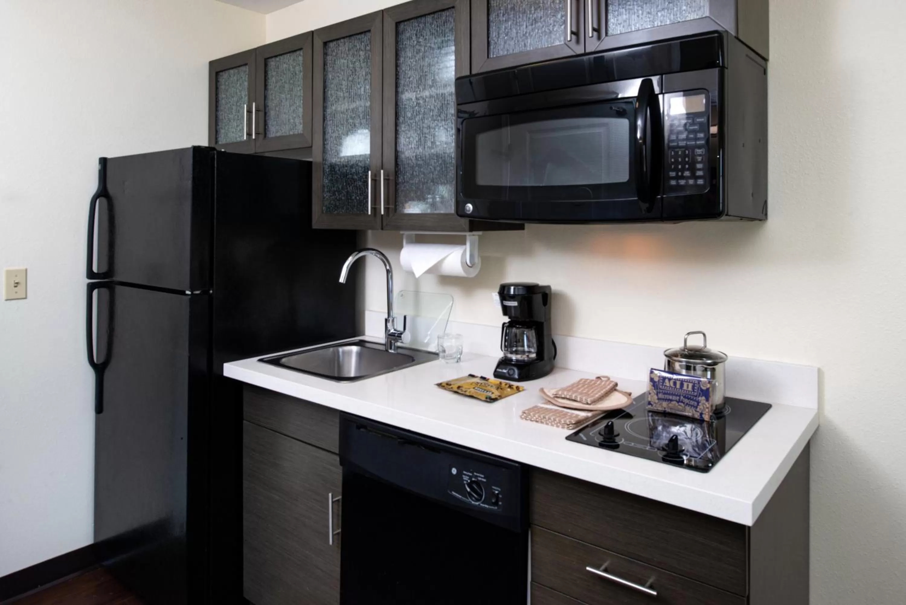 Photo of the whole room in Candlewood Suites Olathe by IHG